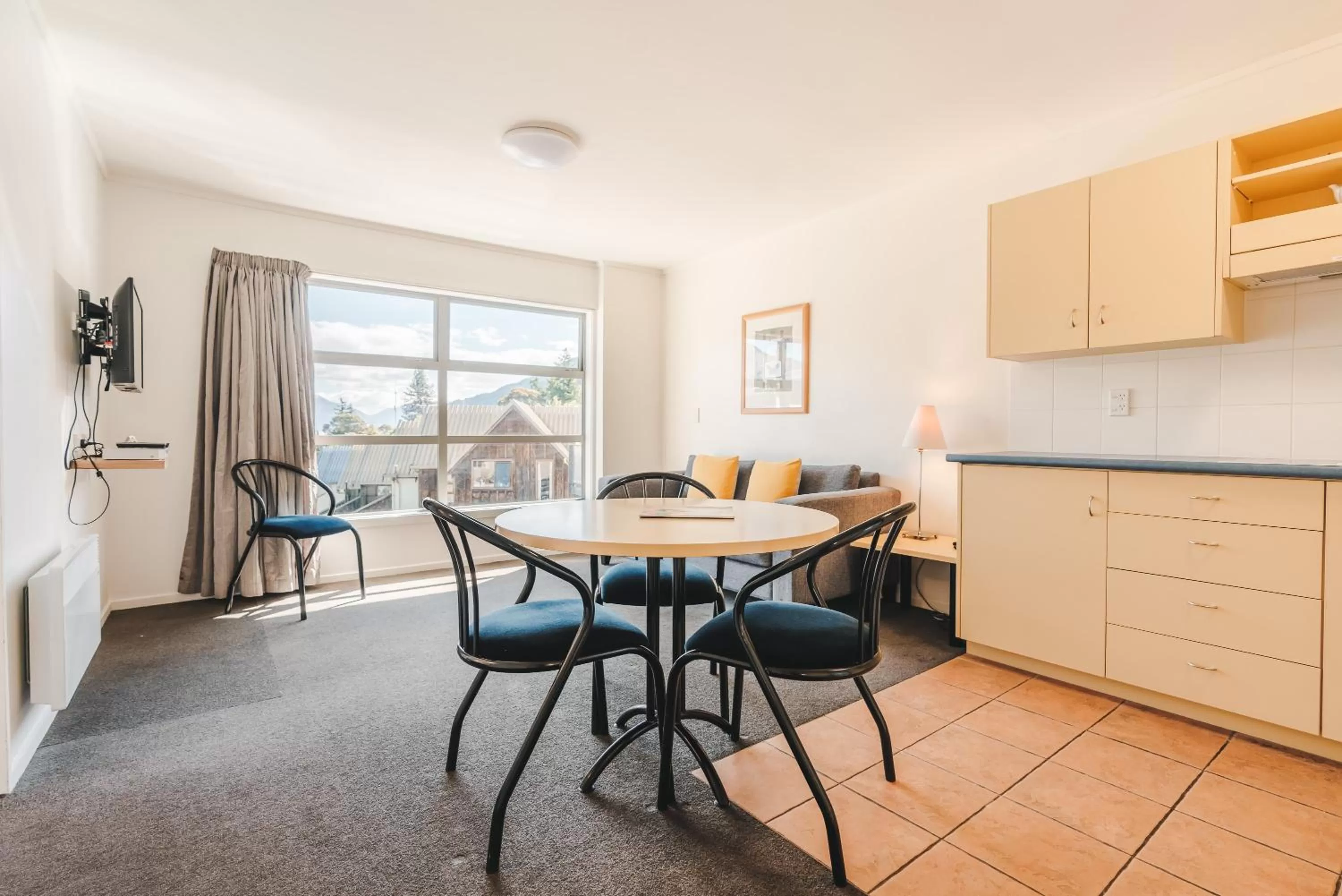 Large Family Room in Blue Peaks Lodge