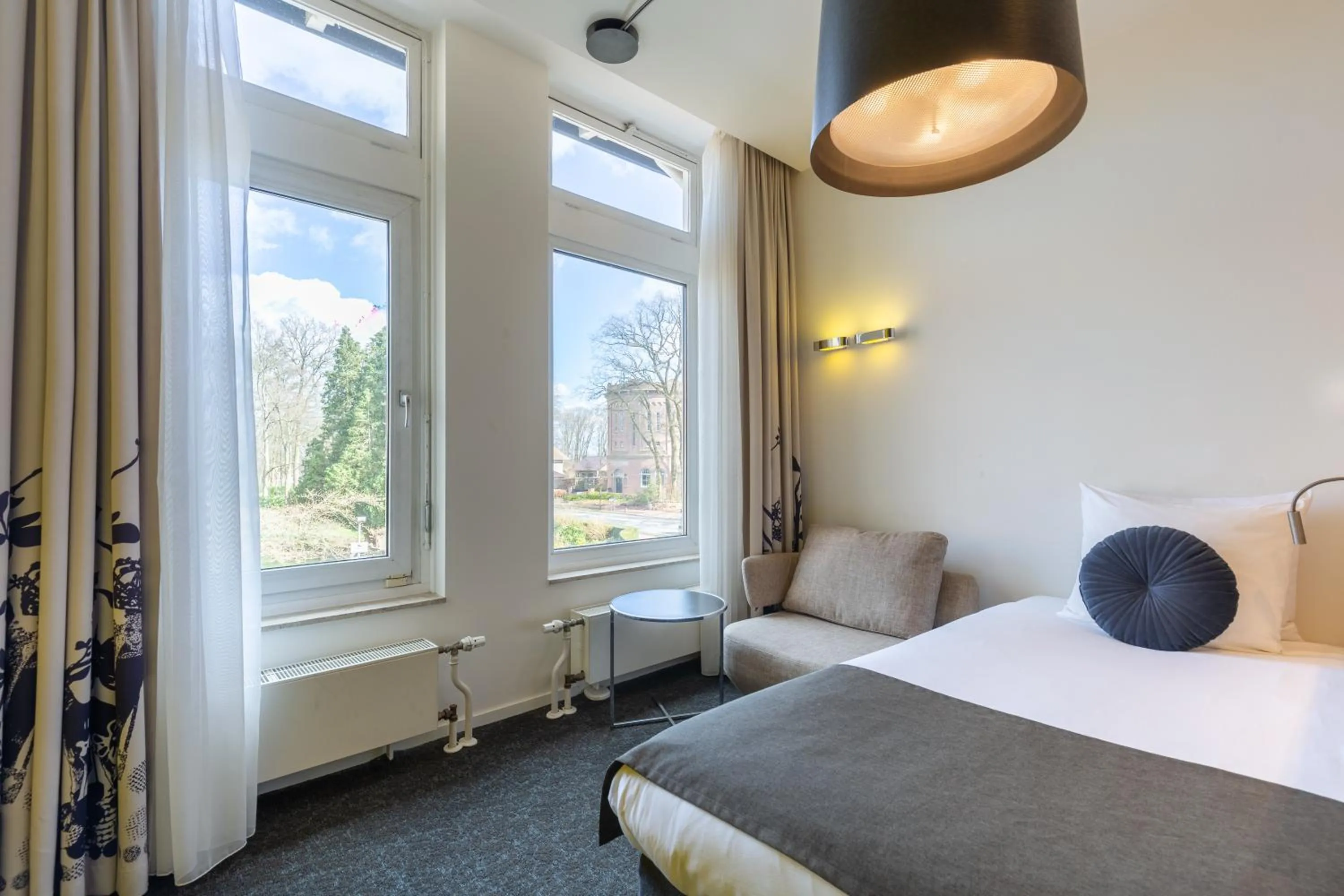 Superior Single Room in Amrâth Berghotel Amersfoort