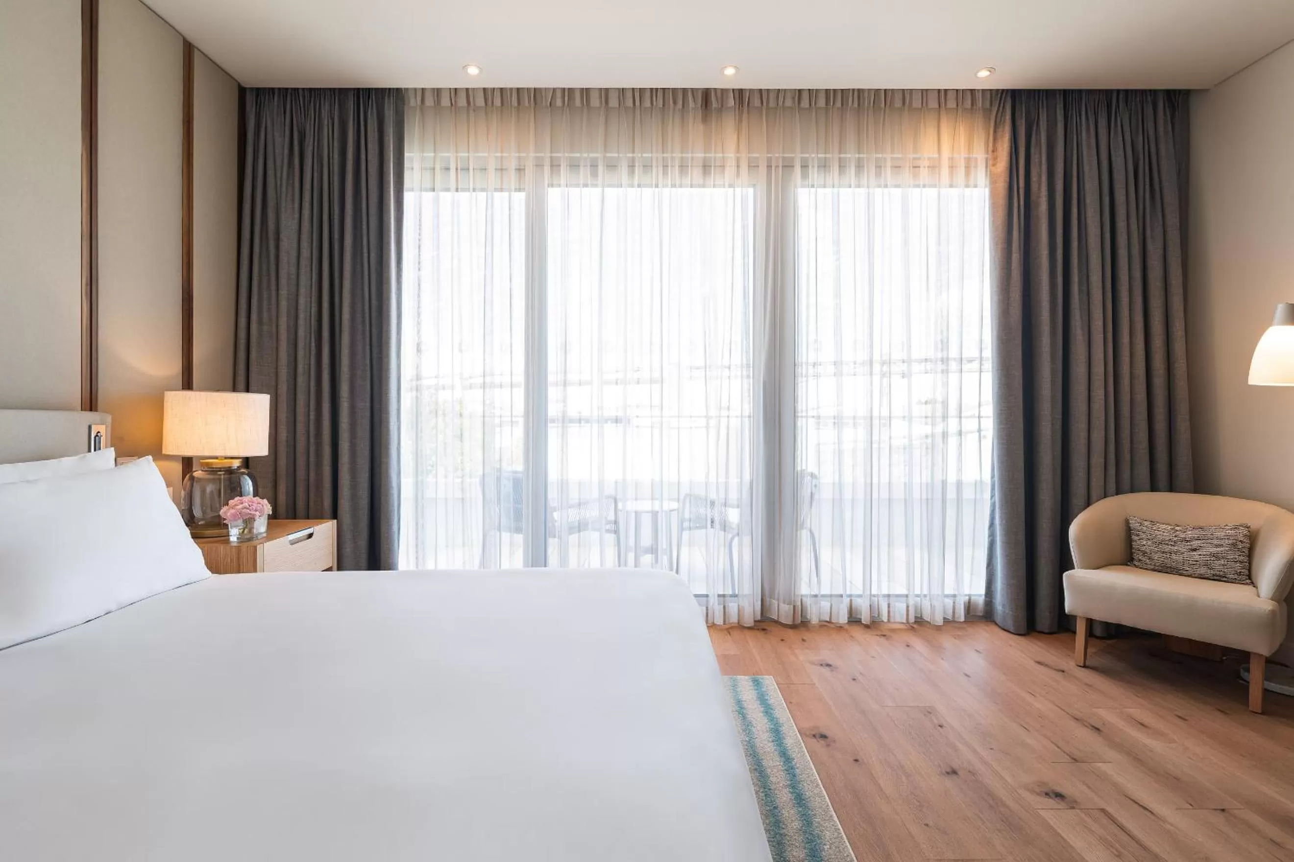 Two-Bedroom Regency Apartment River View in Hyatt Regency Lisbon