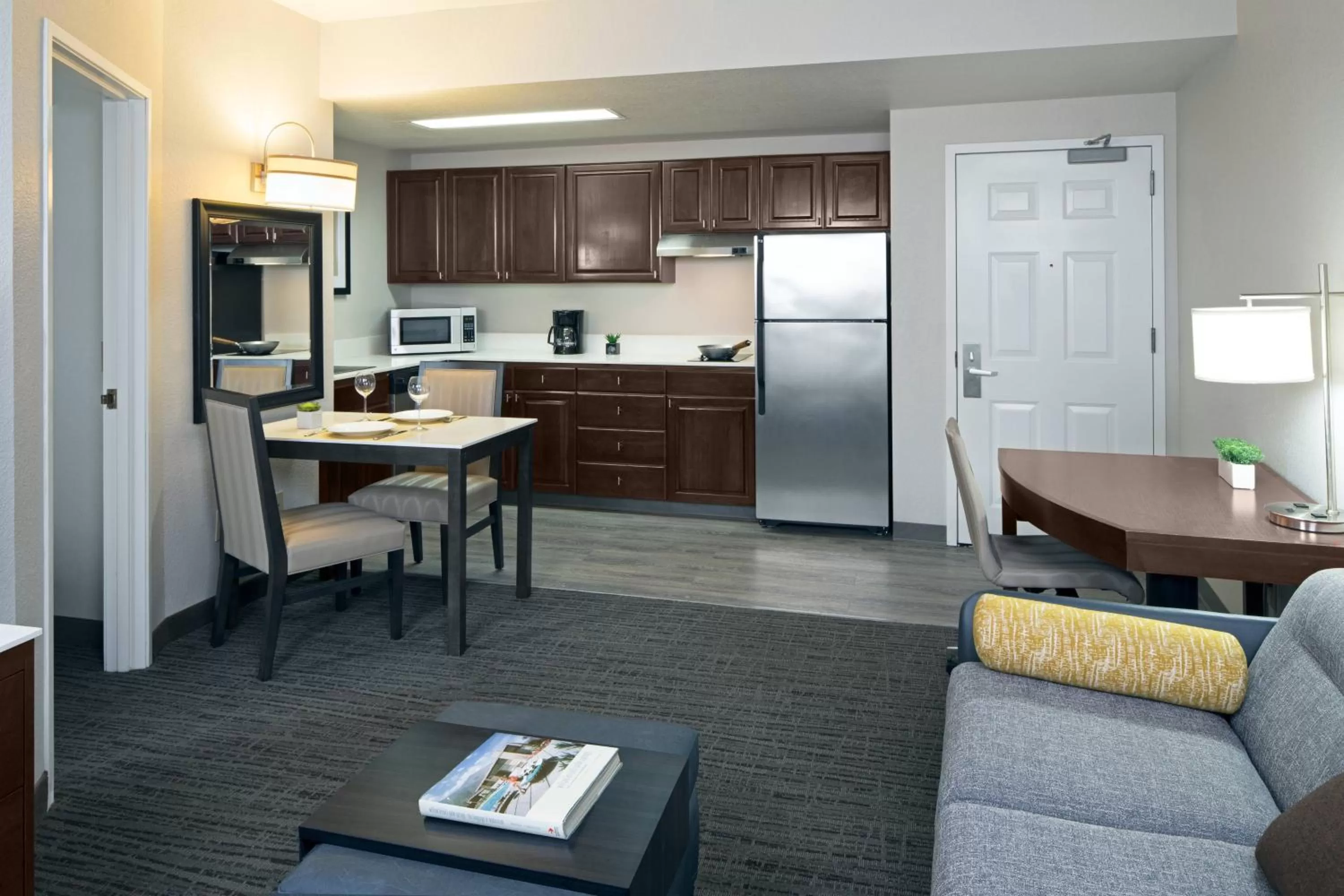 Burton House, Beverly Hills, A Tribute Portfolio Hotel