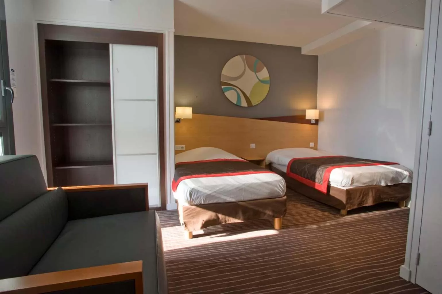 Standard Room - 2 Single Beds 1 Sofa Bed in Kyriad Hotel Dijon Gare