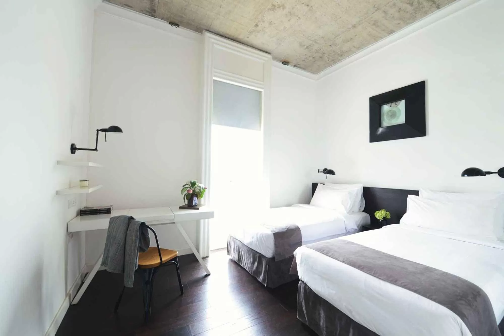 Studio Twin in Morrissey Hotel