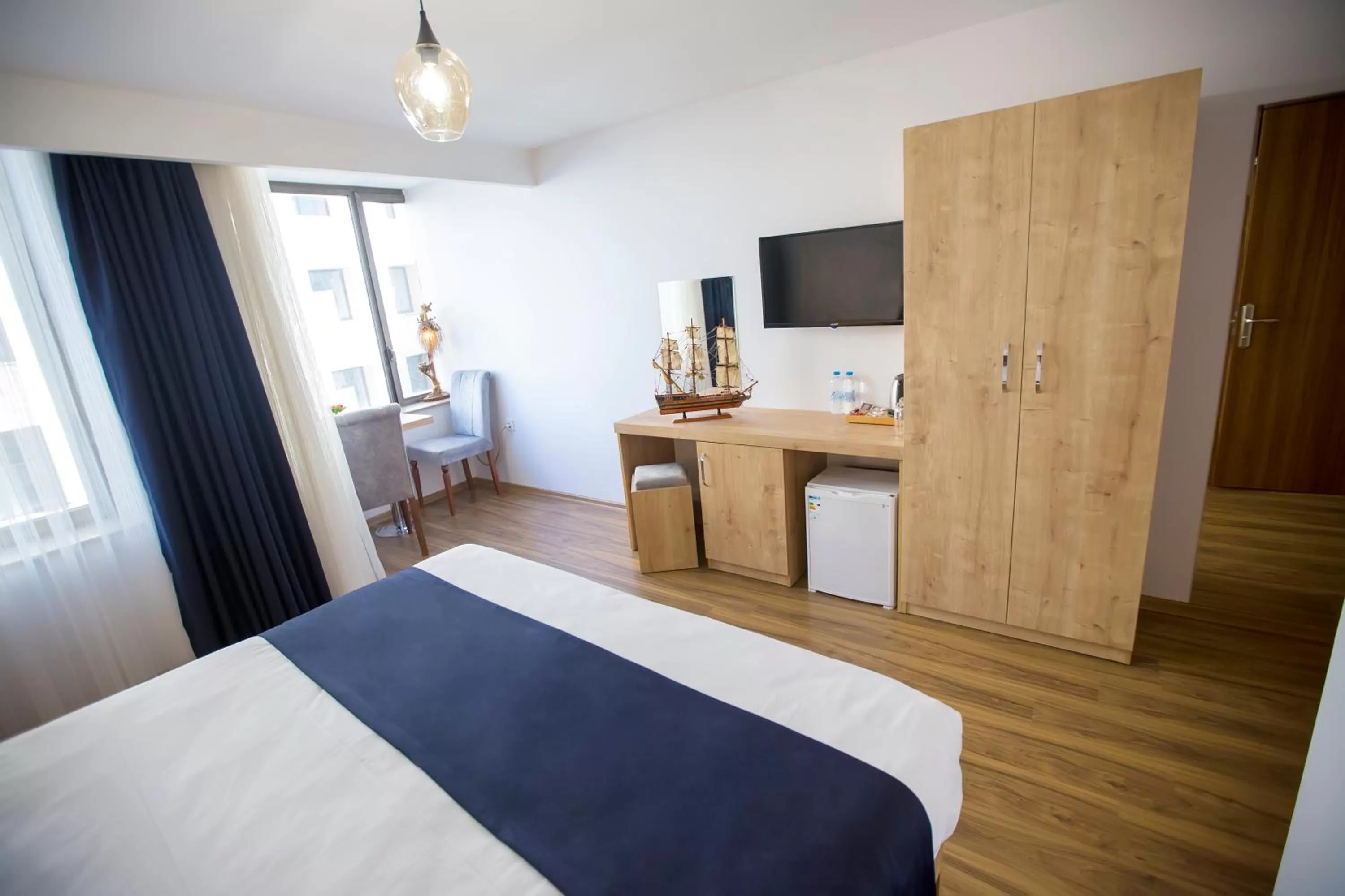 Deluxe Double or Twin Room with City View in Golden Street Hotel