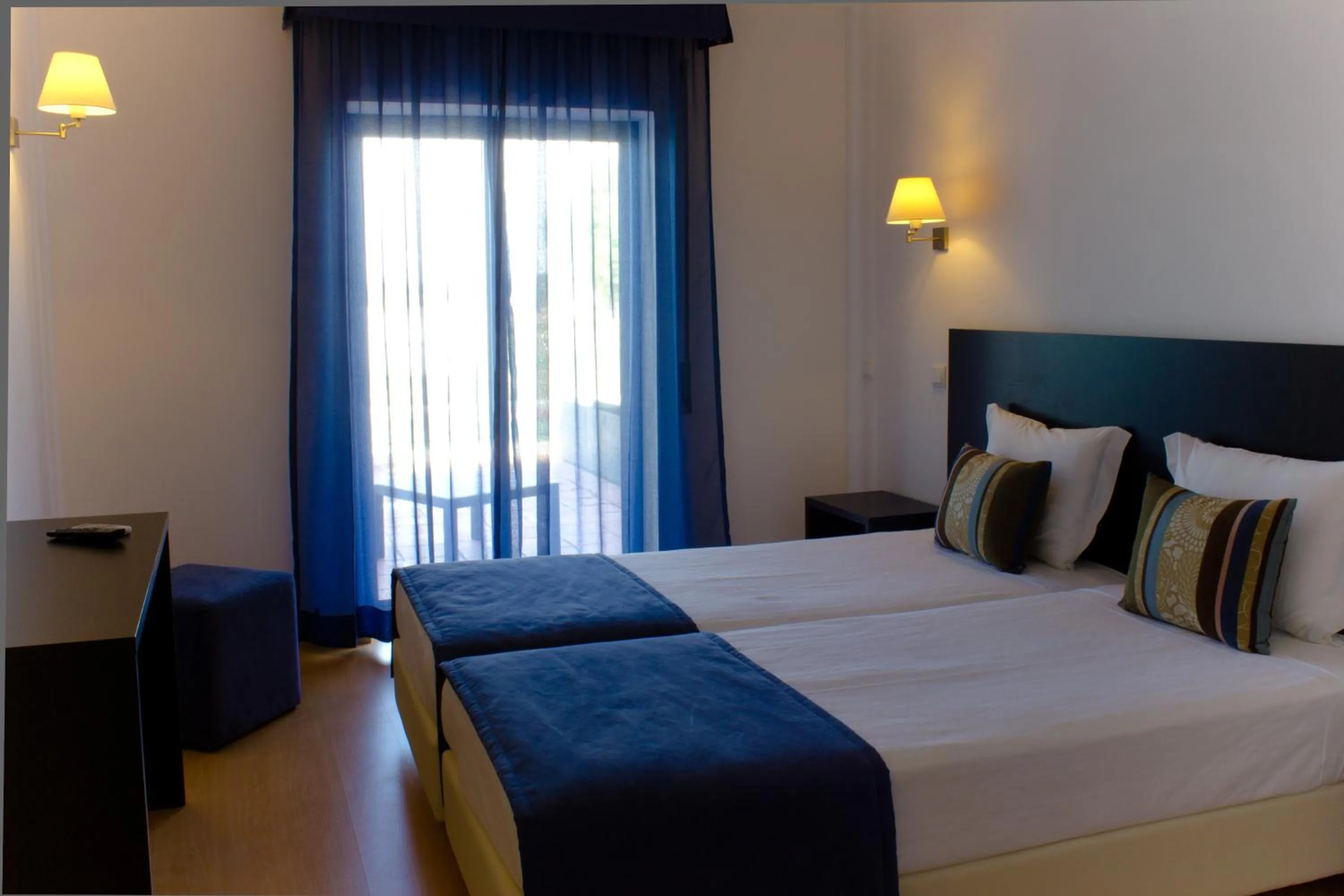 Twin or Double Room with Balcony in Casa Do Vale Hotel