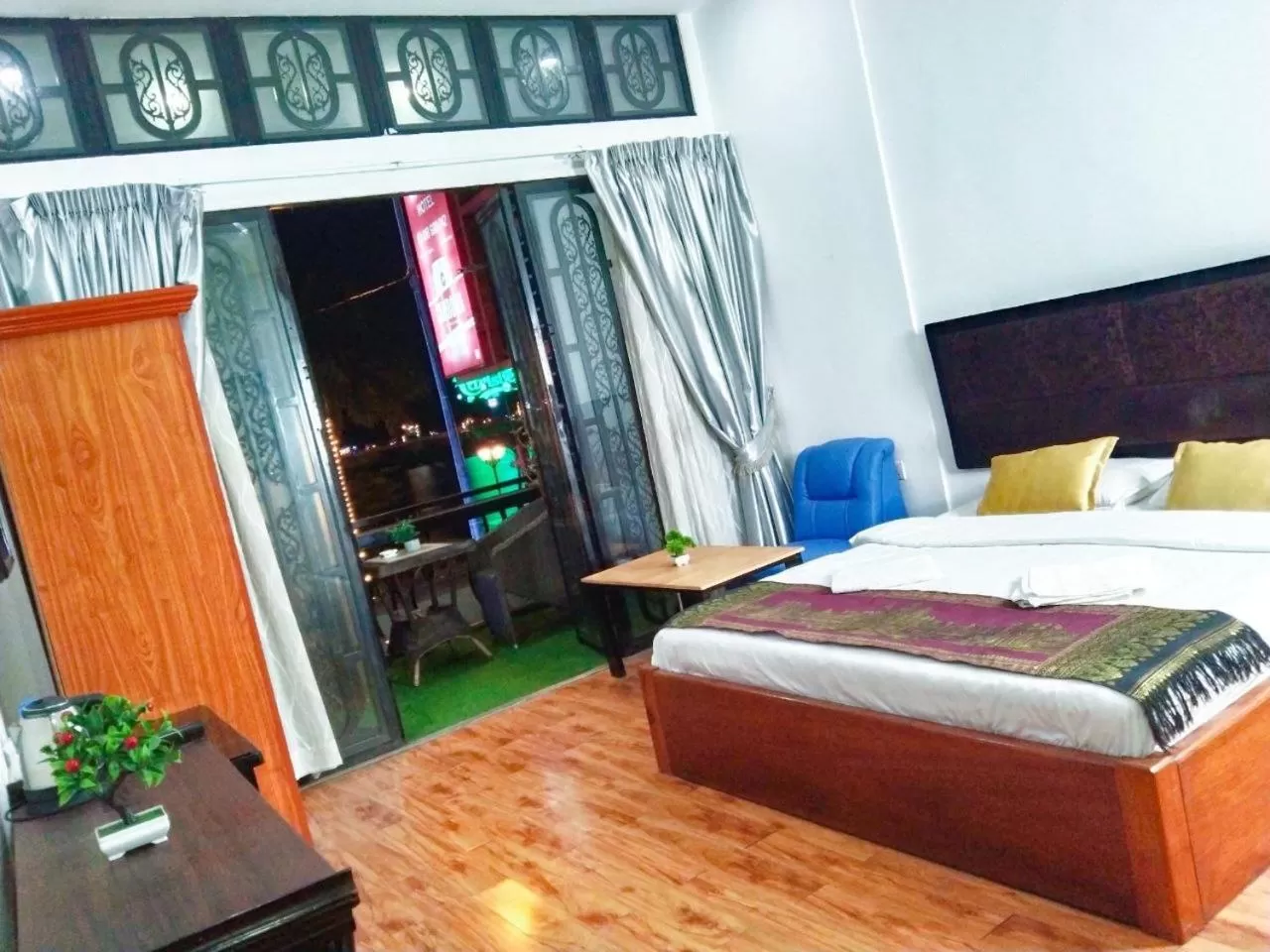 Classic Double Room with Balcony in New Season Riverside Hotel