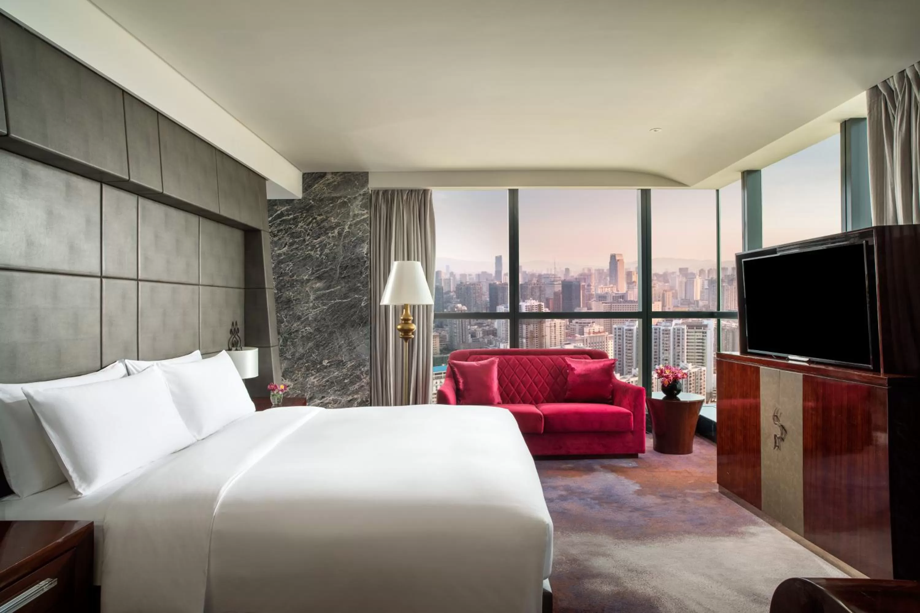 Luxury King Room with City View in Sofitel Kunming