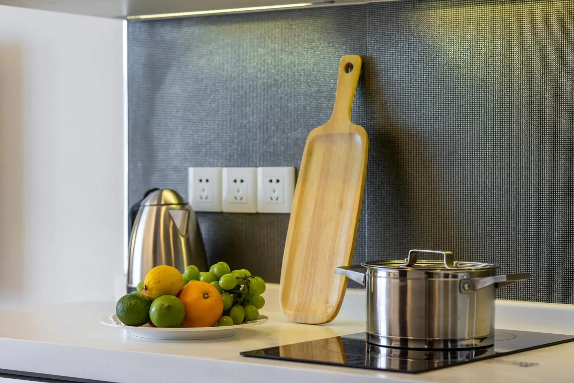 Deluxe Studio Queen in Starr Hotel Shanghai (Shanghai Railway Station)