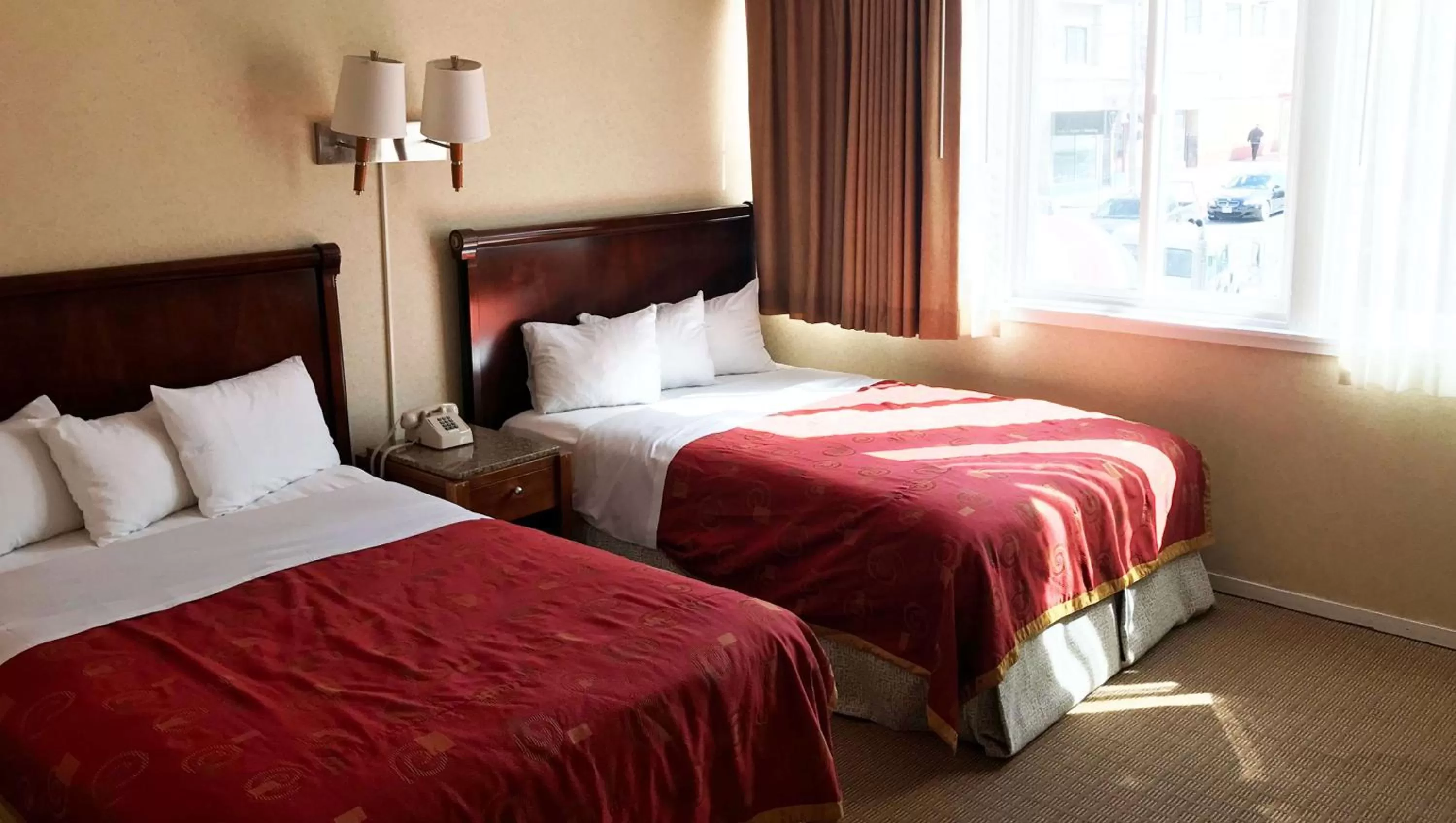 Double Room with Two Double Beds - Disability Access in Pacific Heights Inn