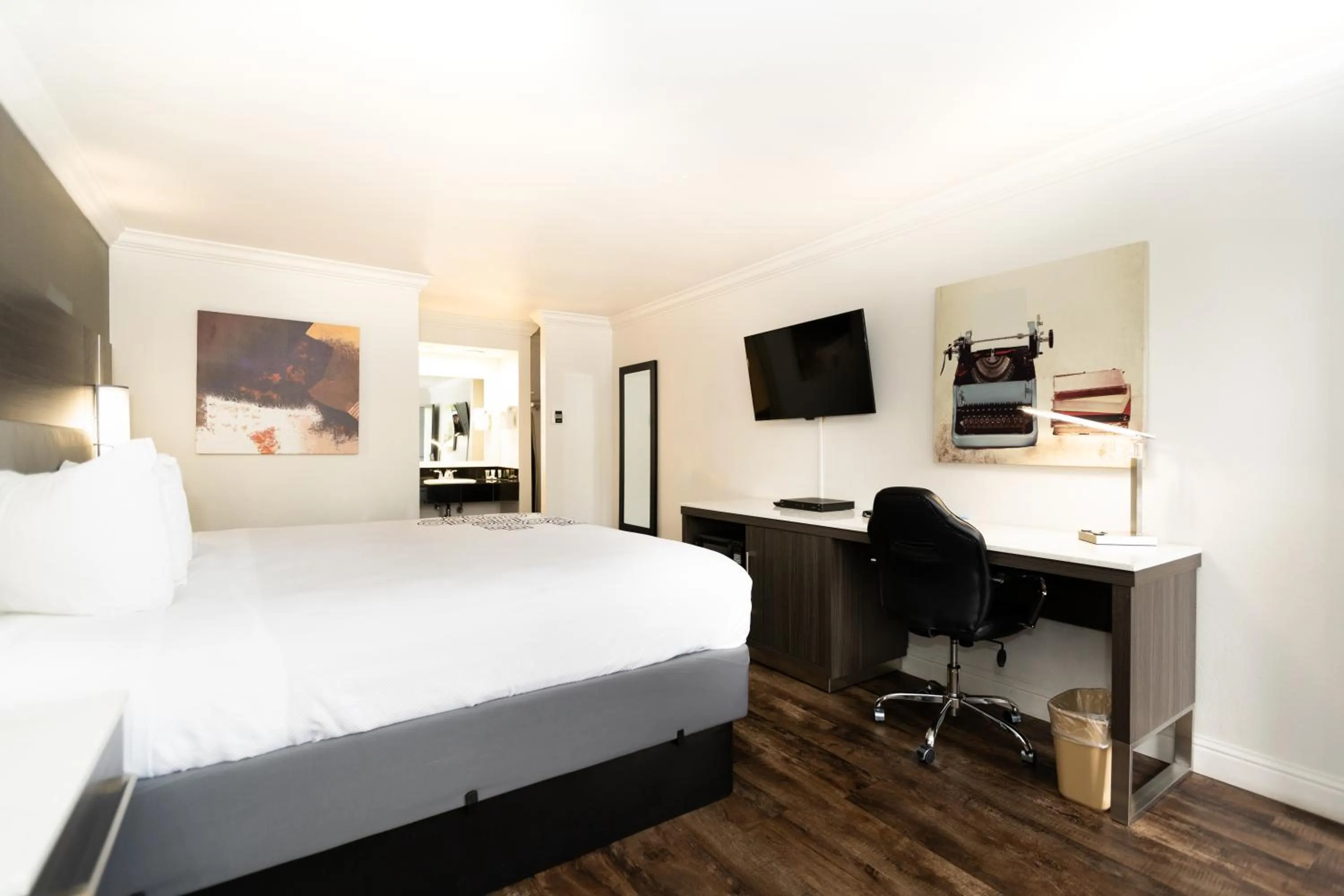 King Room in Fontaine Inn