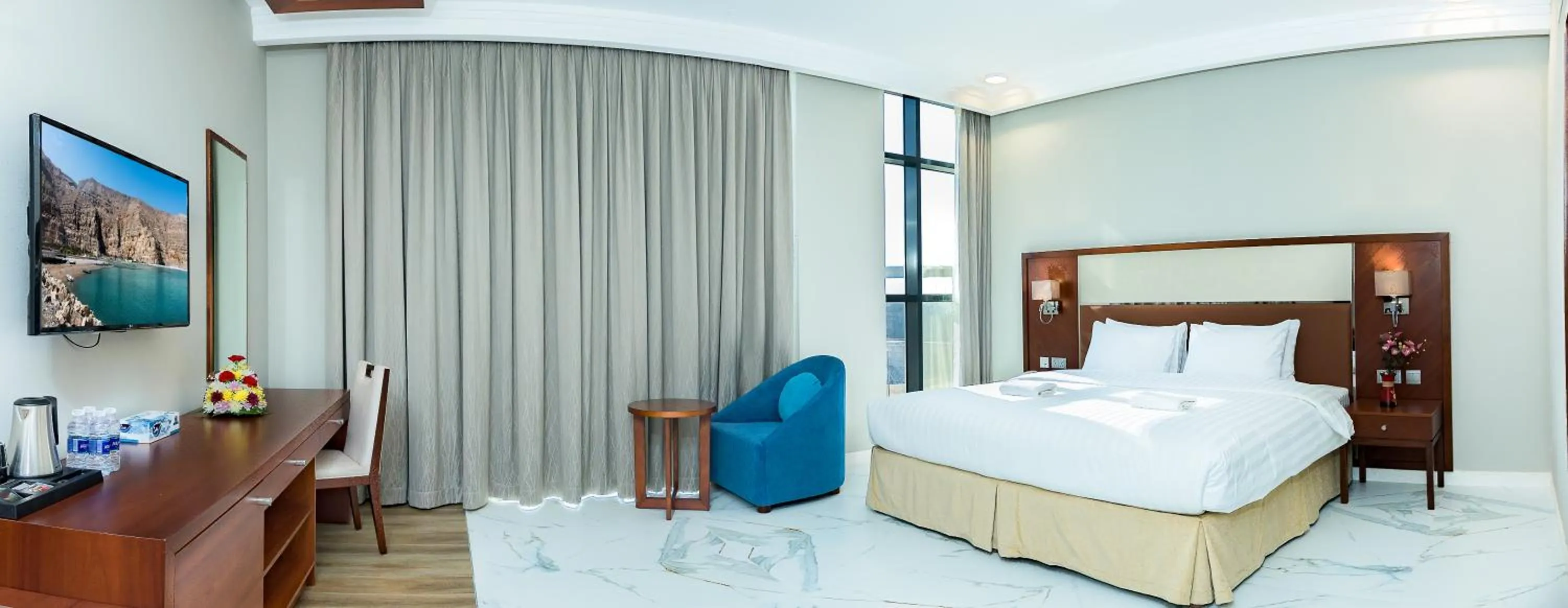 Deluxe Double Room in Muscat Gate Hotel