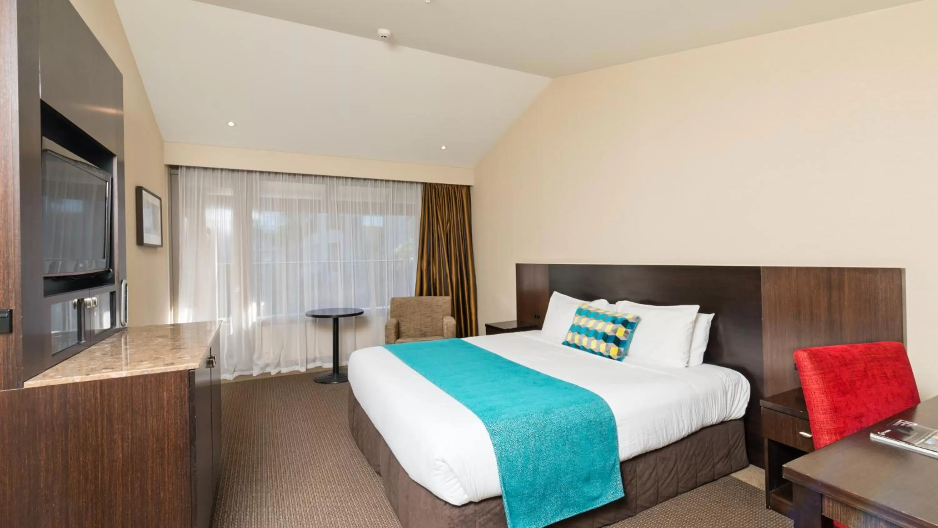 Superior King  in Copthorne Hotel & Resort Lakefront Queenstown