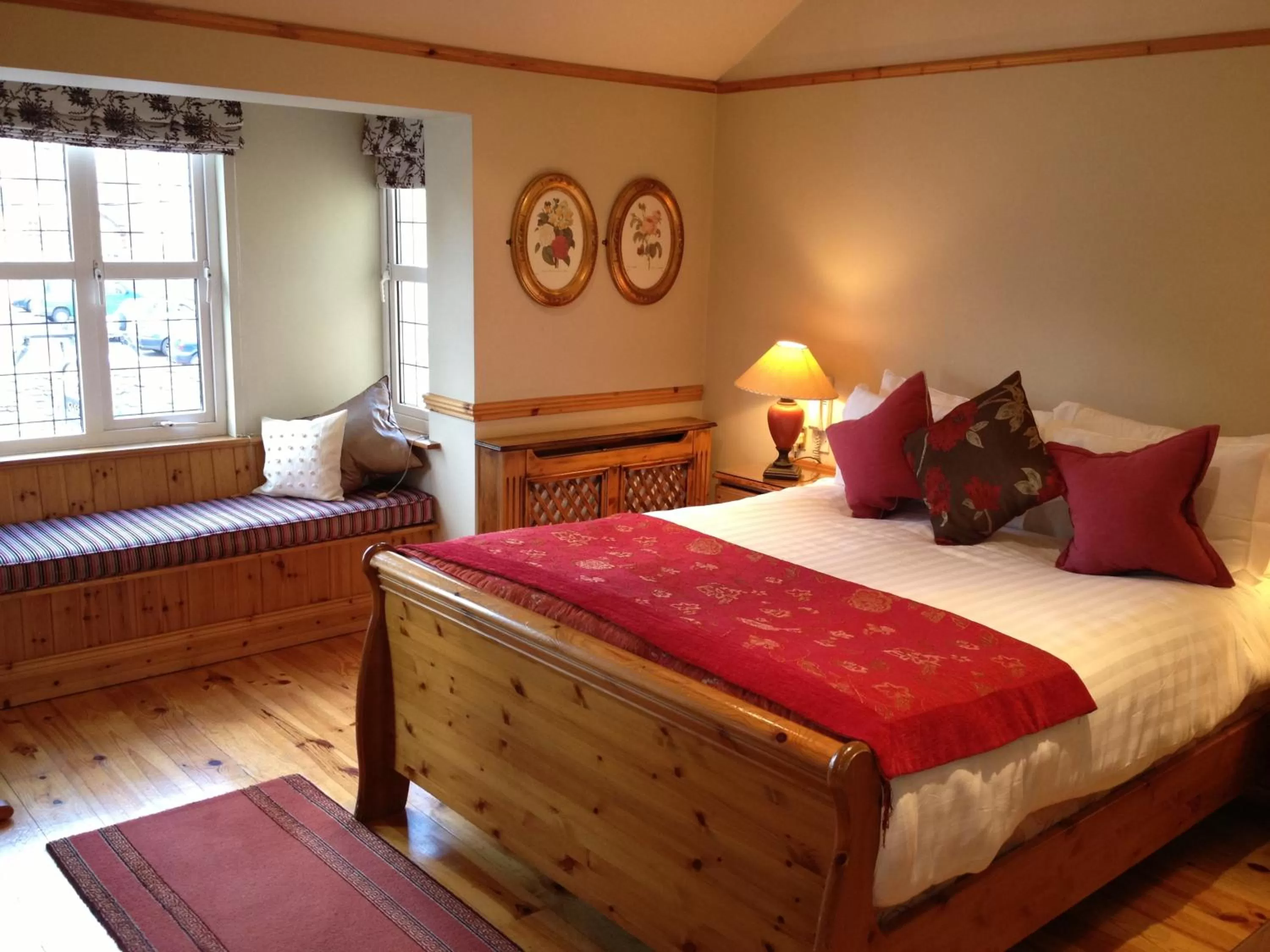 Superior Double Room in Copper Kettle B&B