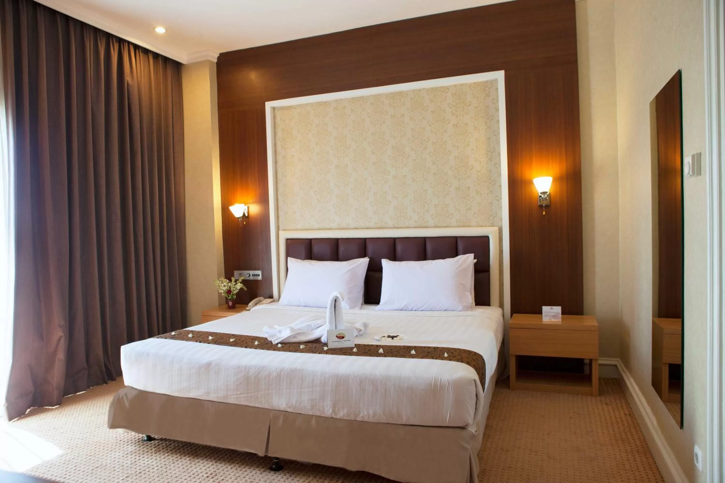 Deluxe Suite in Surabaya Suites Hotel Powered by Archipelago