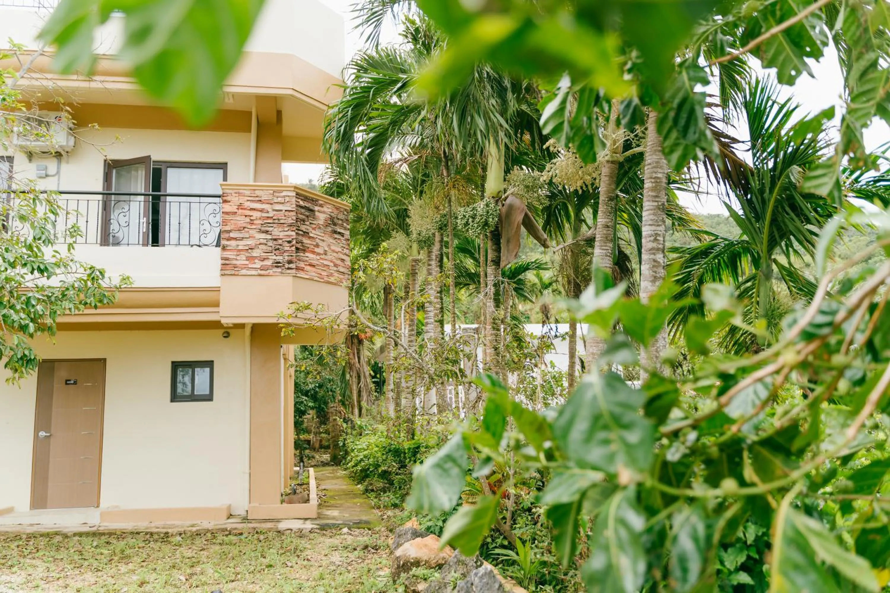 Garden view in Saipan Emerald Villa