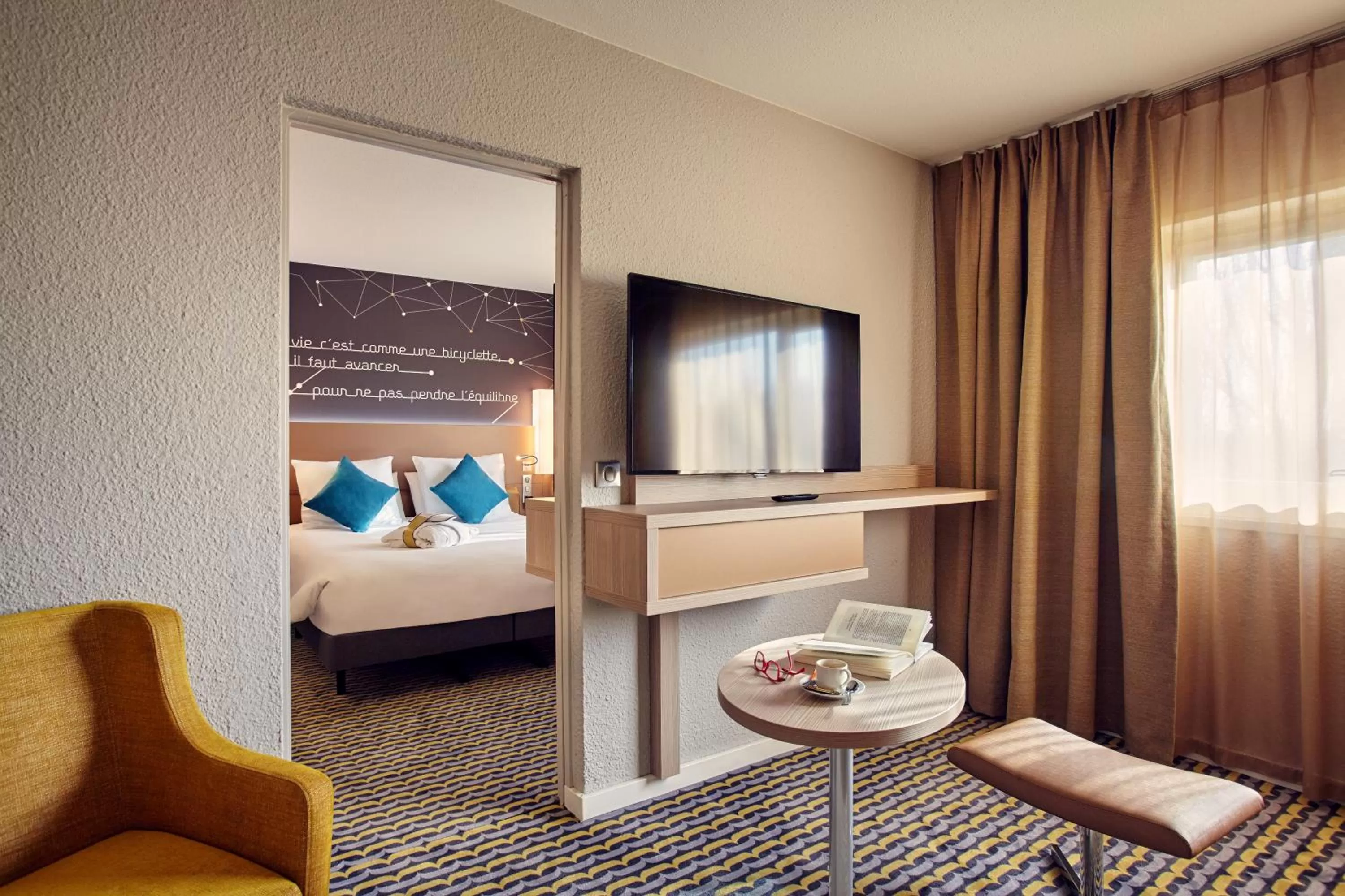 Junior Suite with One Double Bed and One Sofabed in Mercure Paris Sud Les Ulis-Courtaboeuf