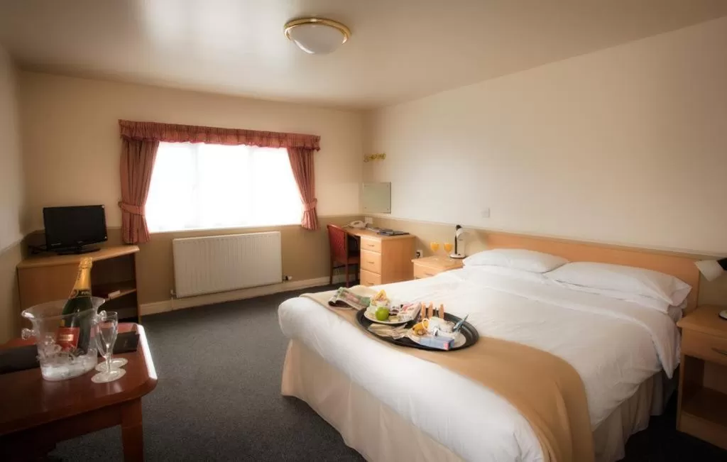 Standard Double Room - single occupancy in Moreton Park Hotel