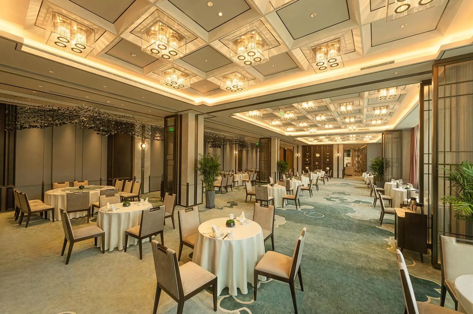Restaurant/places to eat in Wyndham Qingdao