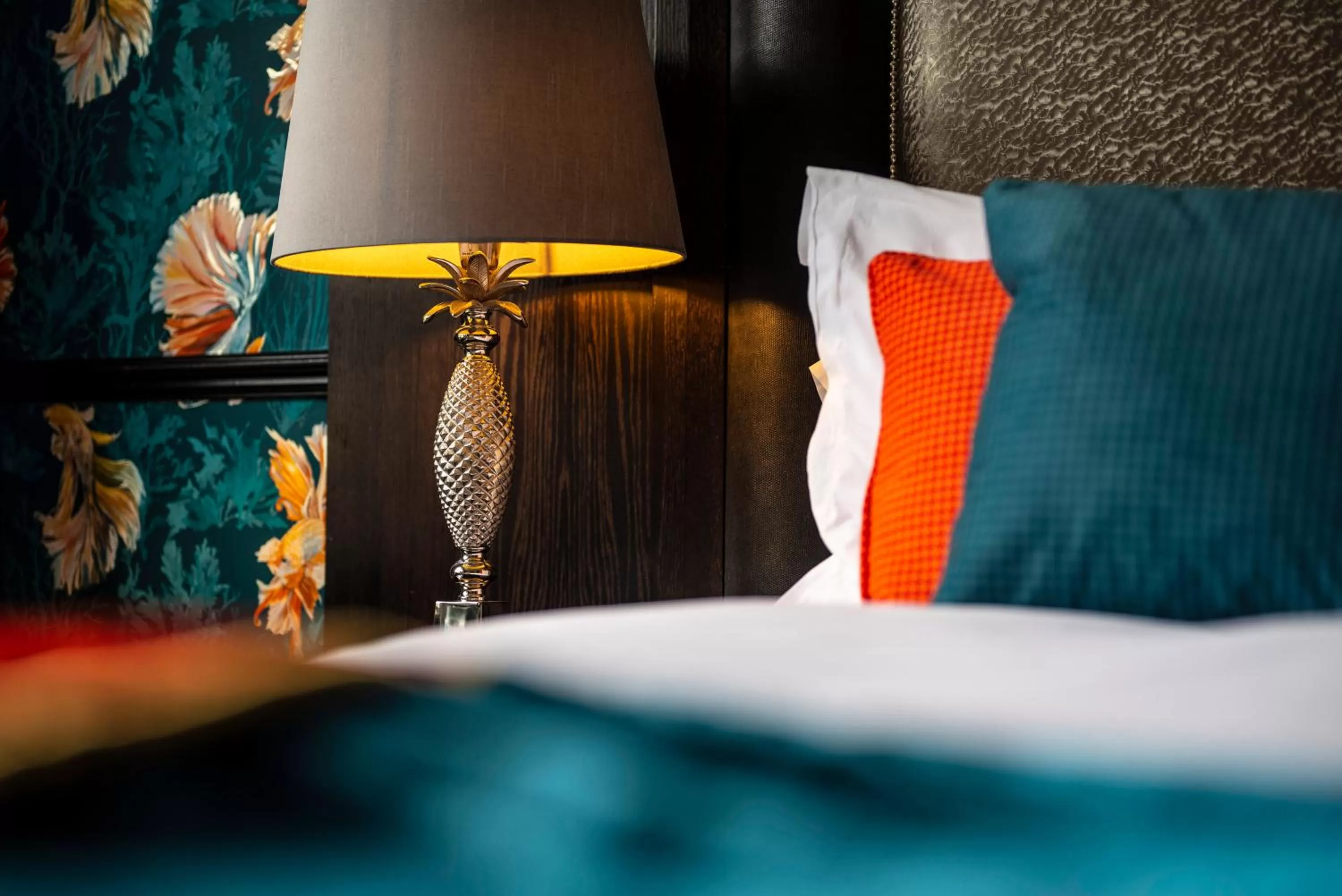 Double Room with Sea View in Skeabost House Hotel