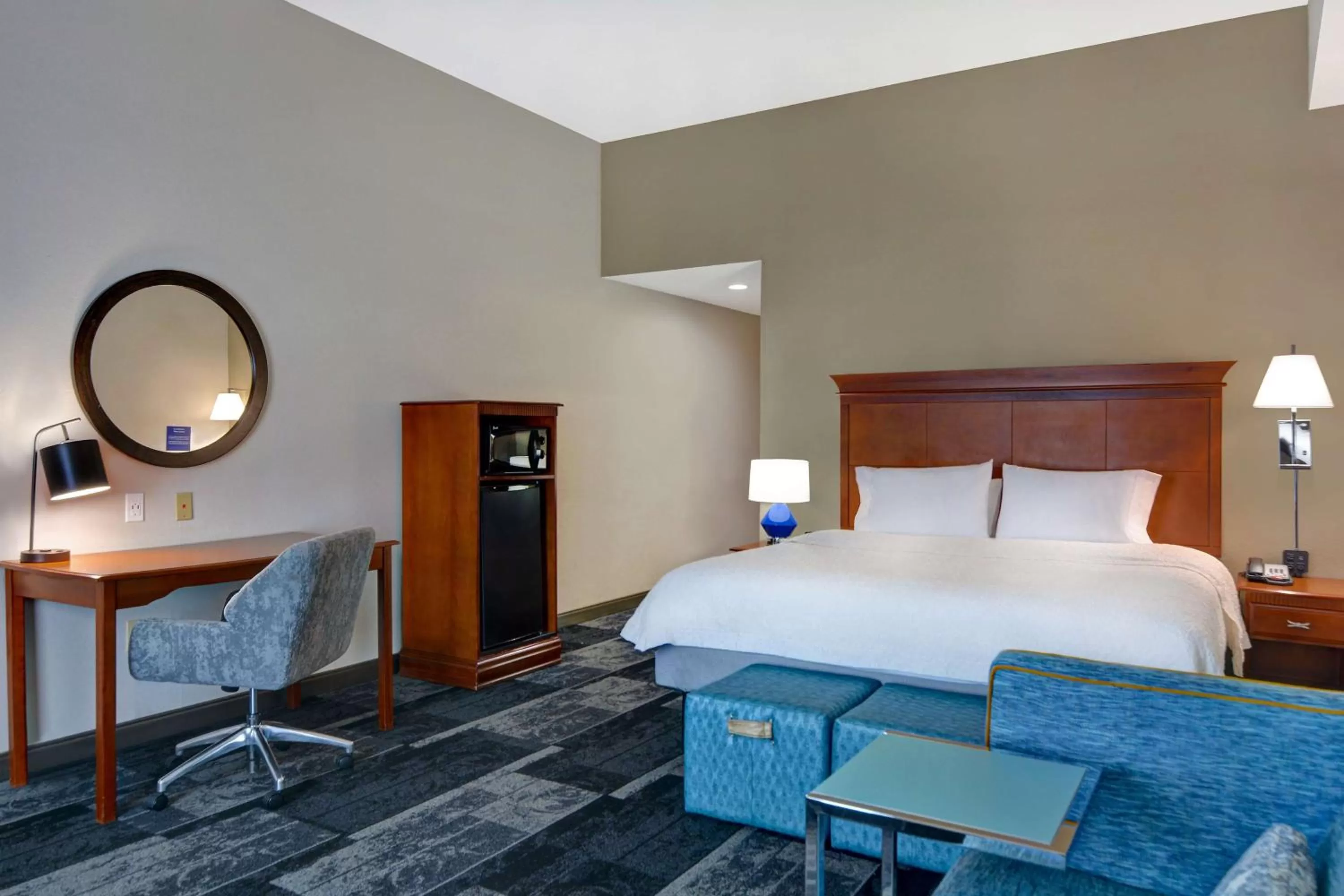 King Studio Suite with Whirlpool - Non-Smoking in Hampton Inn & Suites Birmingham-Hoover-Galleria