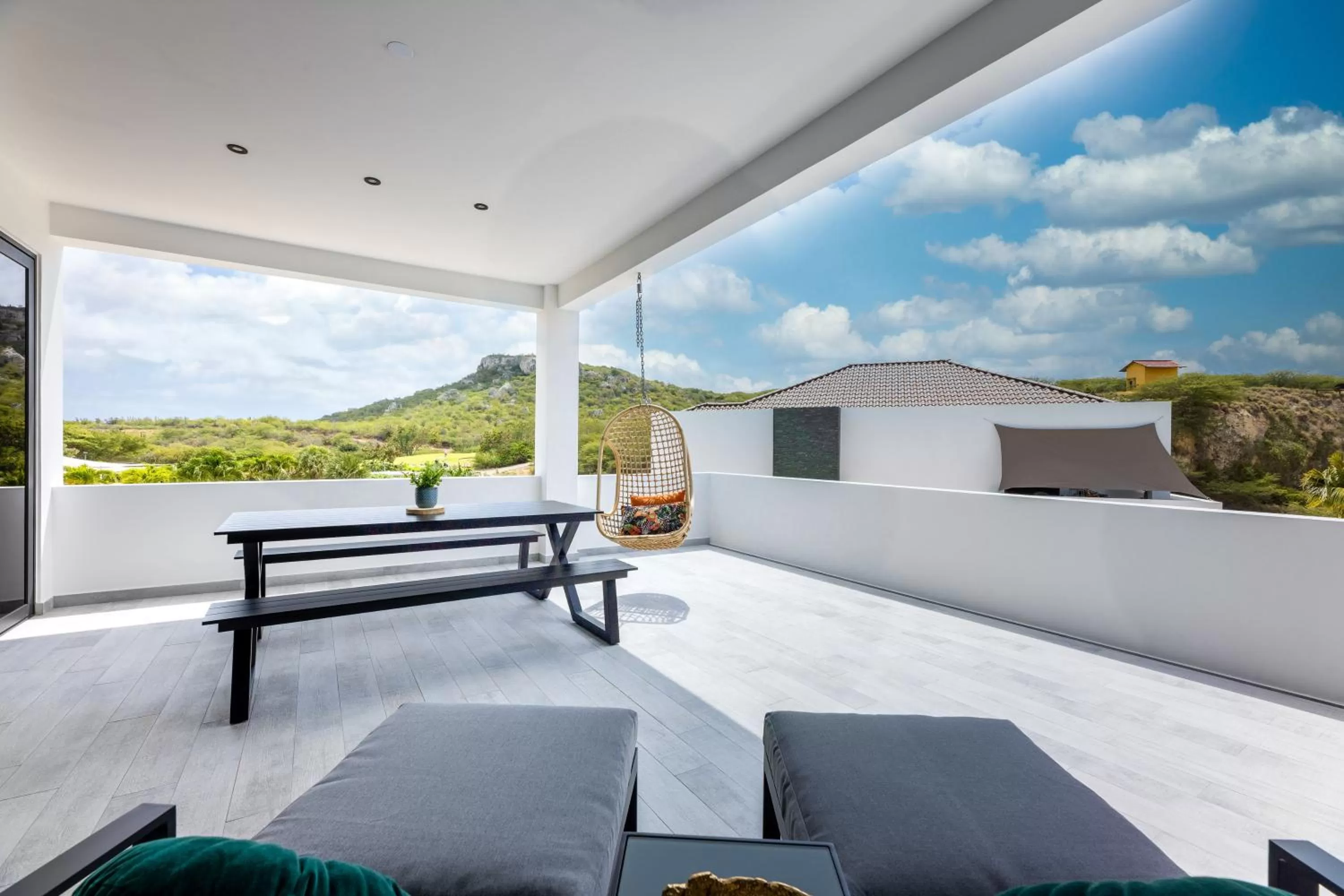 Apartment with Balcony in The Reef - Blue Bay Golf & Beach Resort