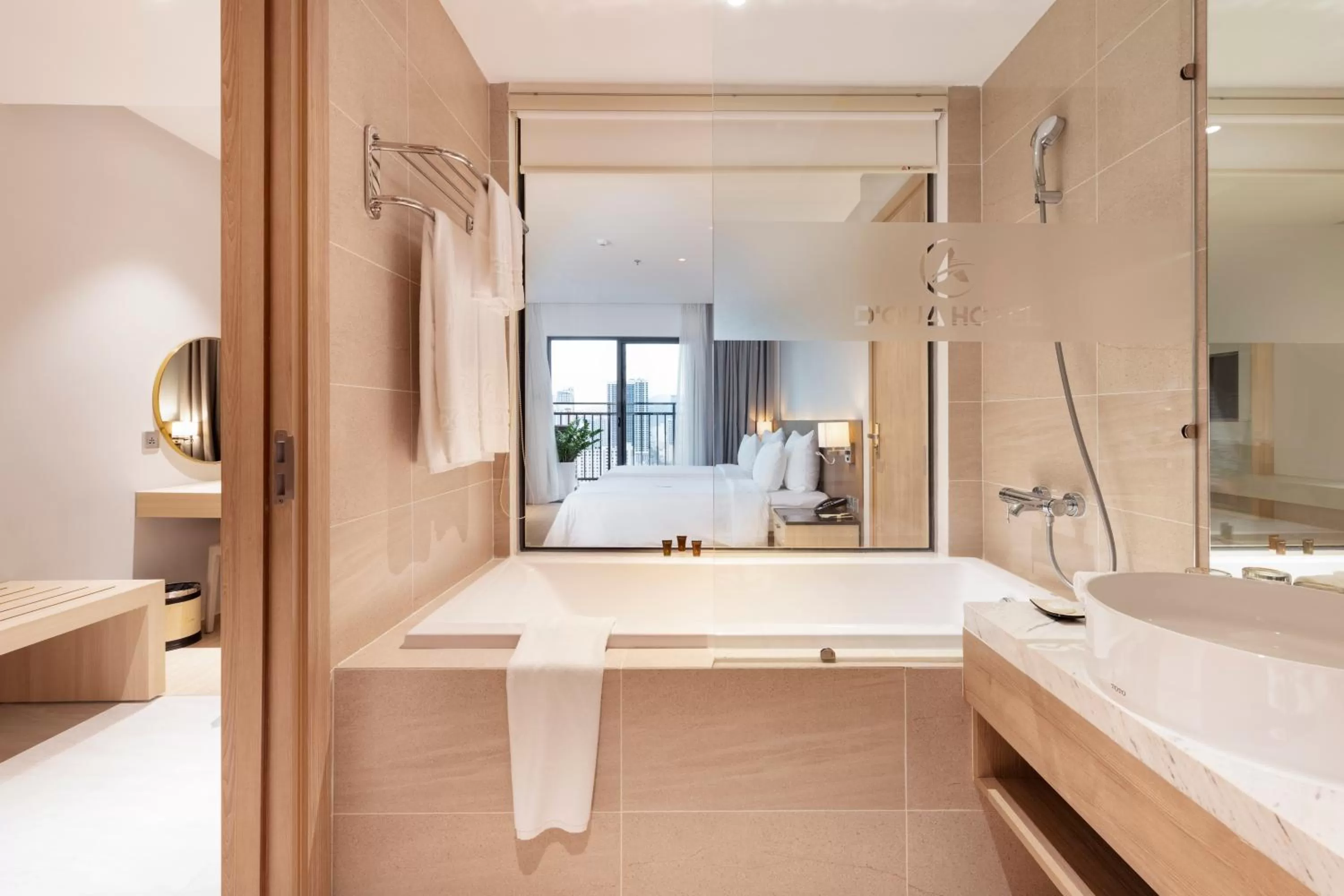 Premier Twin City View & Partial Sea View in DQua Hotel