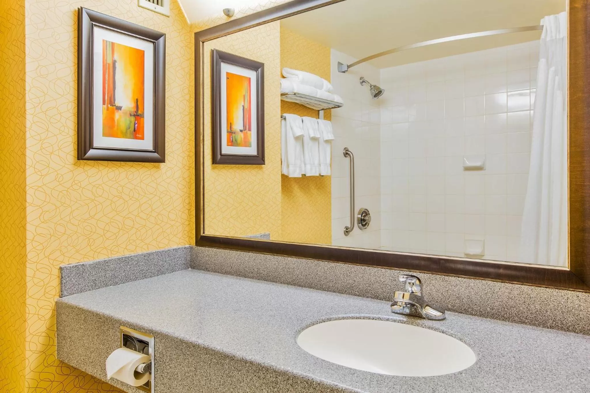 Standard King Room with Harbor View in Holiday Inn Sydney - Waterfront by IHG