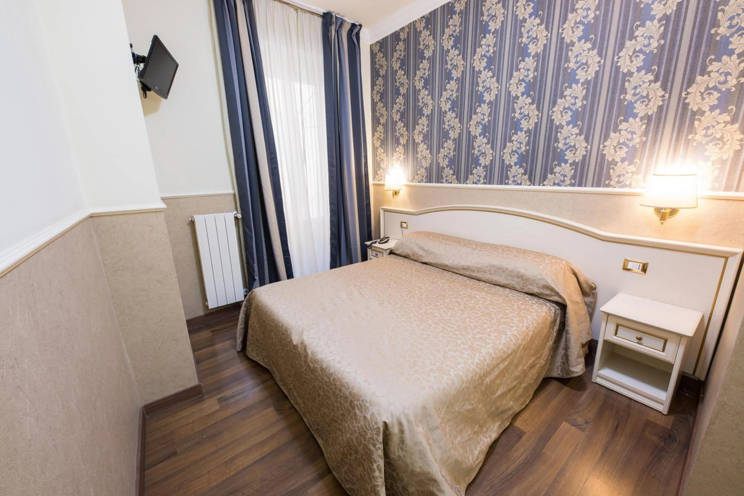 Double or Twin Room in Hotel Anfiteatro Flavio