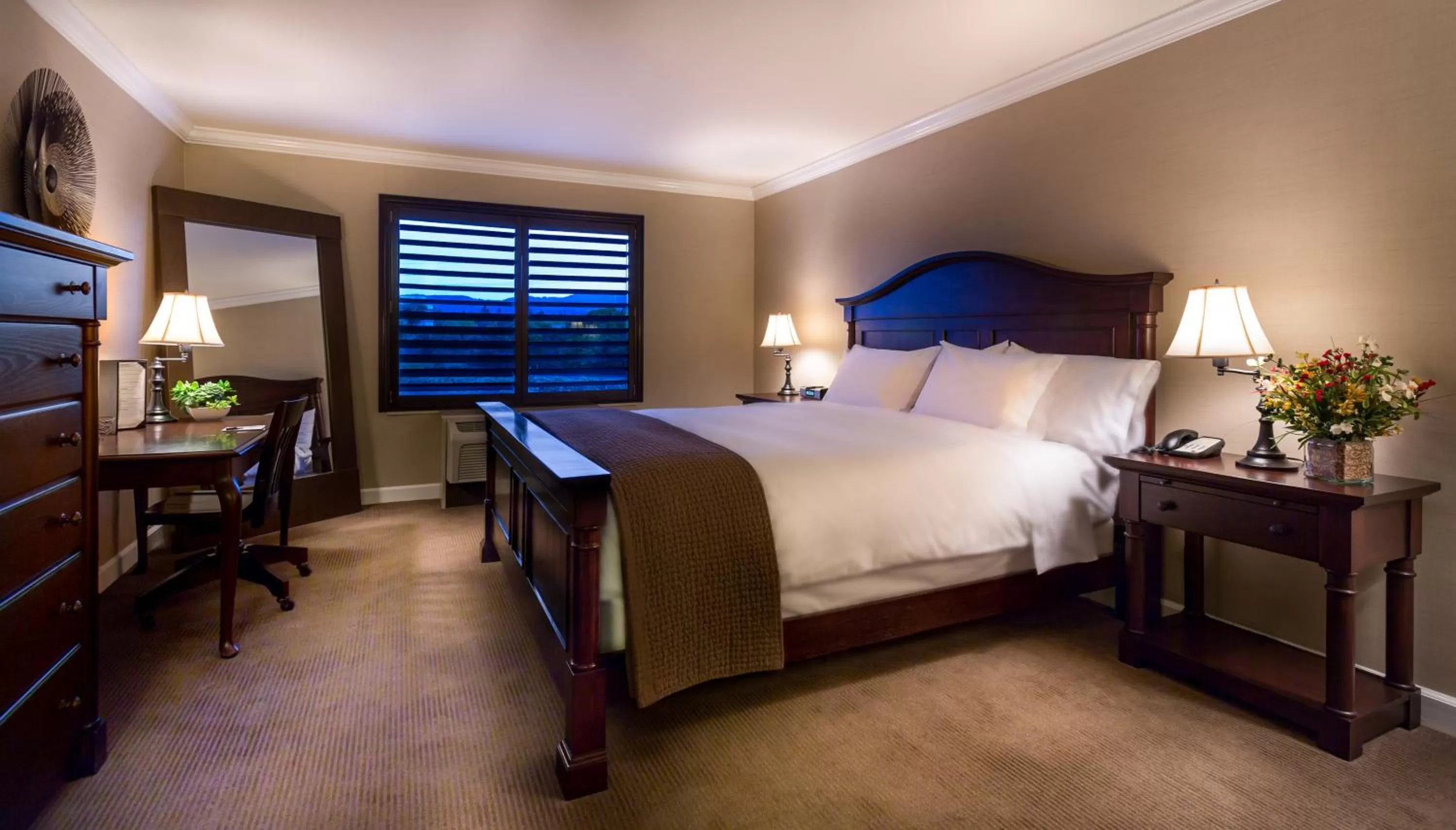 King Room in Cupertino Hotel