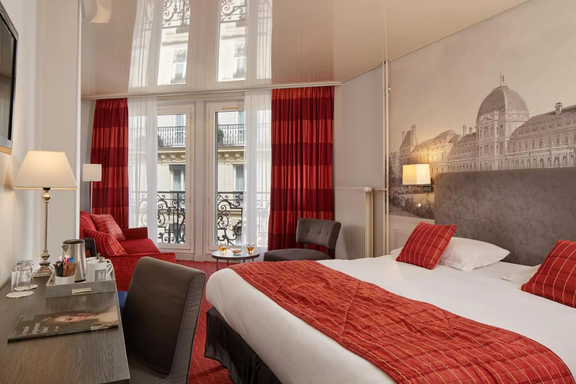 Superior Triple Room Etoile in Hôtel Harvey