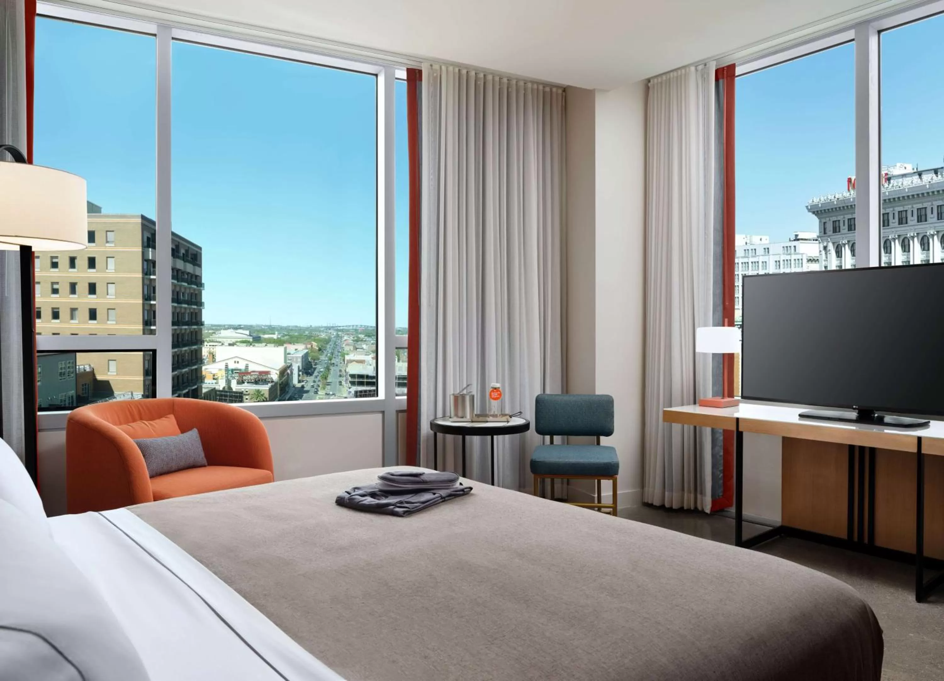 Premium Corner King Room in Canopy by Hilton New Orleans Downtown