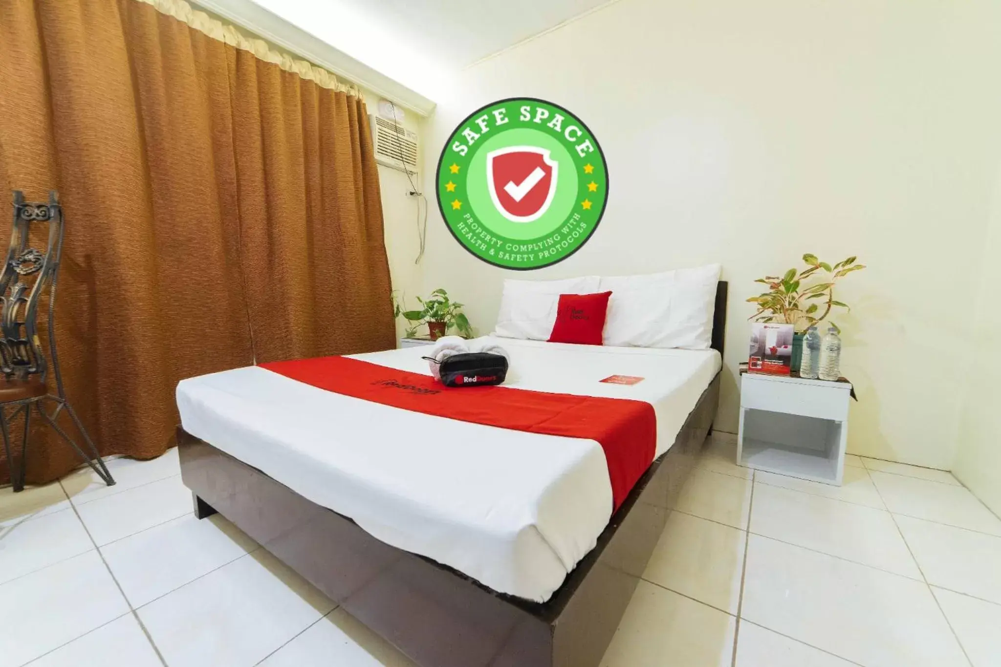 RedDoorz @ Ledesco Avenue Lapaz Iloilo RedDoorz @ Ledesco Avenue Lapaz Iloilo