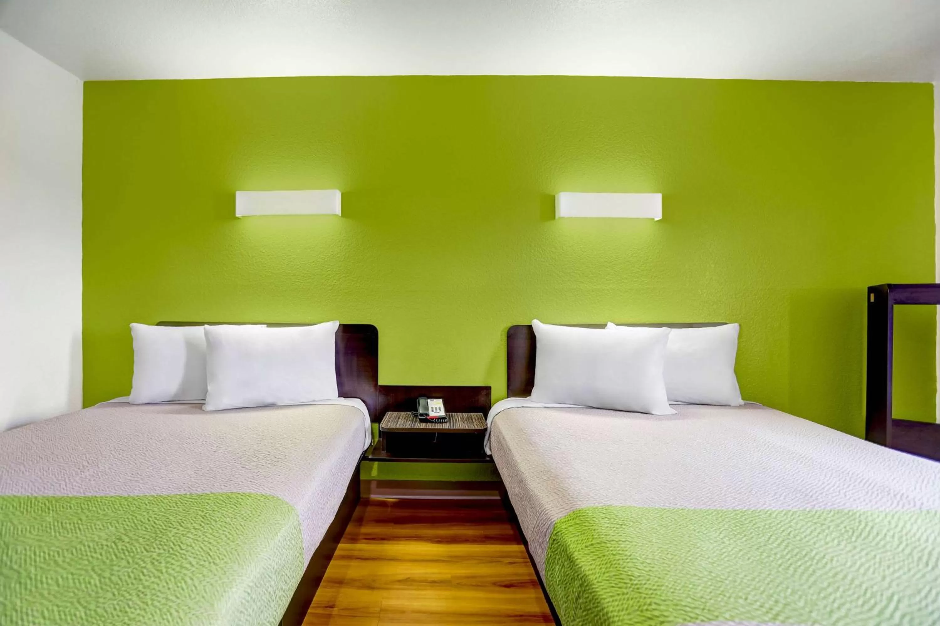 Deluxe Queen Room with Two Queen Beds - Non-Smoking in Motel 6-Moriarty, NM