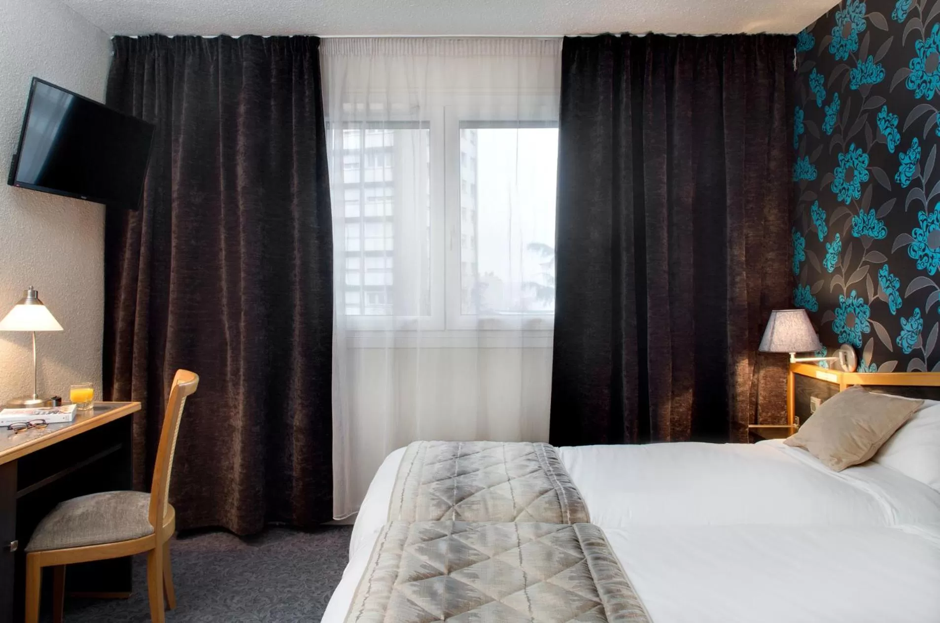 Privilege Twin Room in Logis Hôtel du Midi - Saint Etienne Sud