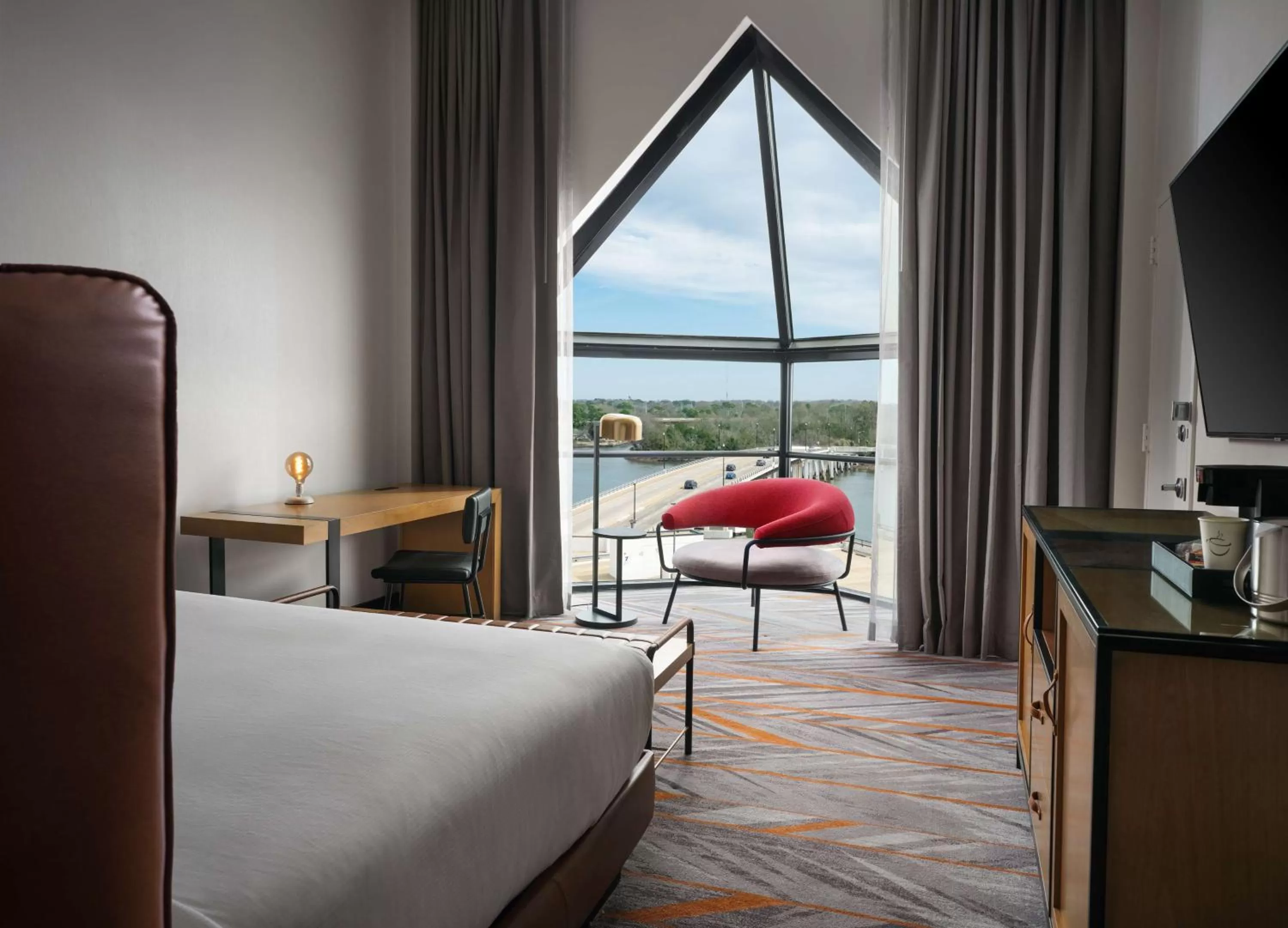 King Room with Roll-In Shower - Mobility Access in The Landing at Hampton Marina, Tapestry Collection by Hilton