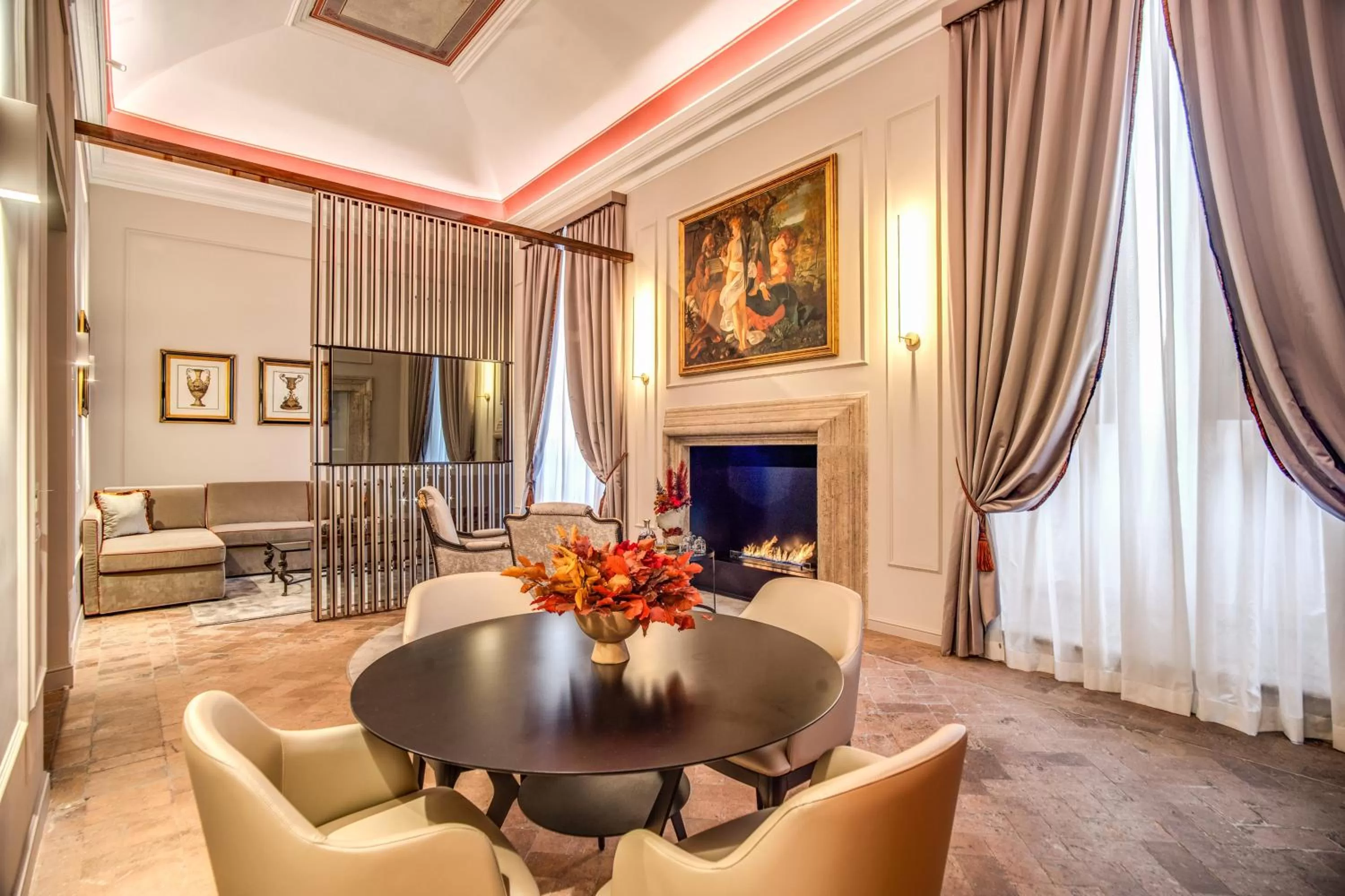 Luxury Suite with View in Eitch Borromini Palazzo Pamphilj