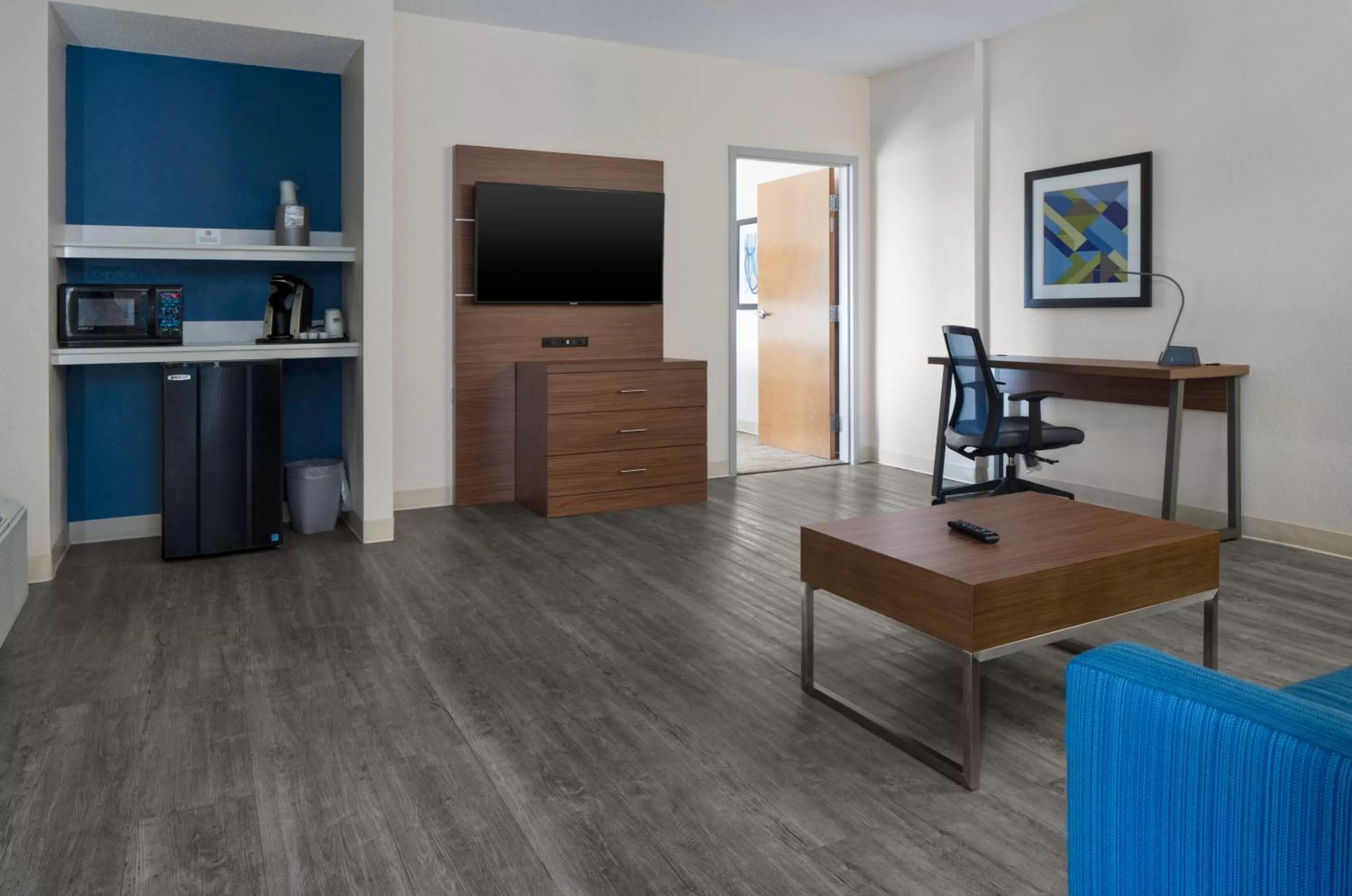 One-Bedroom Suite with Harbor View in Holiday Inn Express North Myrtle Beach - Little River by IHG