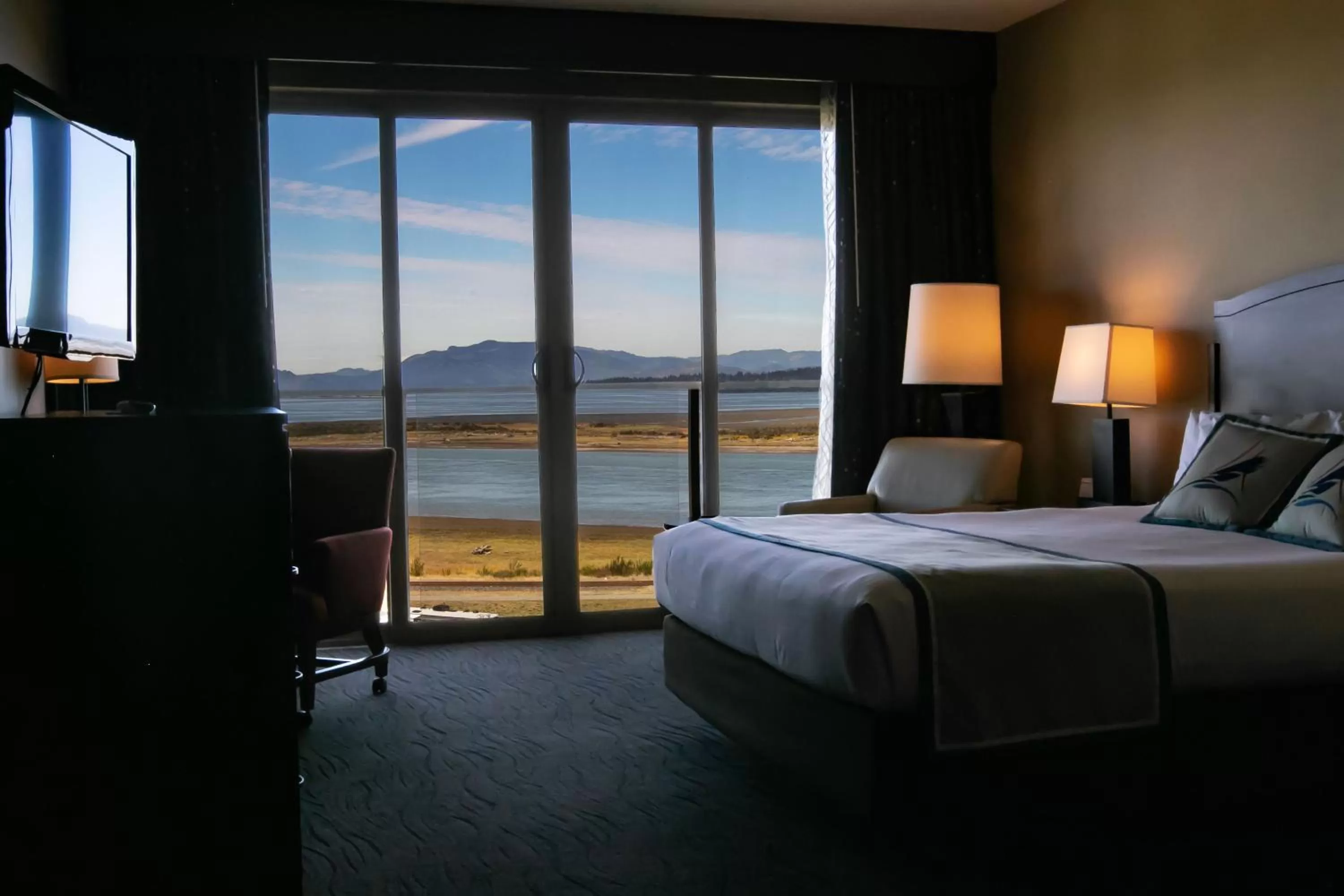King Room with Sea View in Swinomish Casino & Lodge