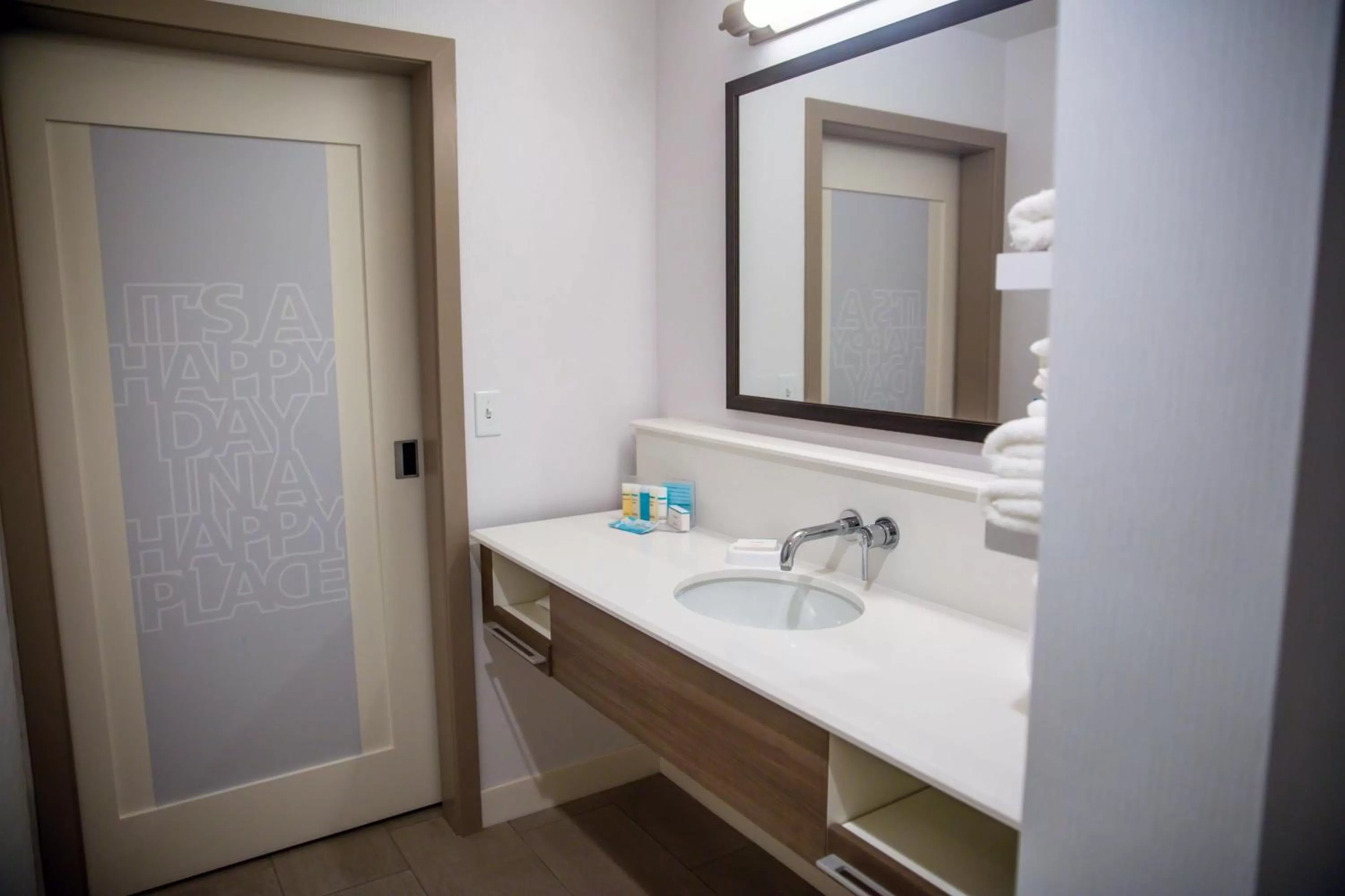 Queen Room with Two Queen Beds - Non-Smoking in Hampton Inn-Pontiac