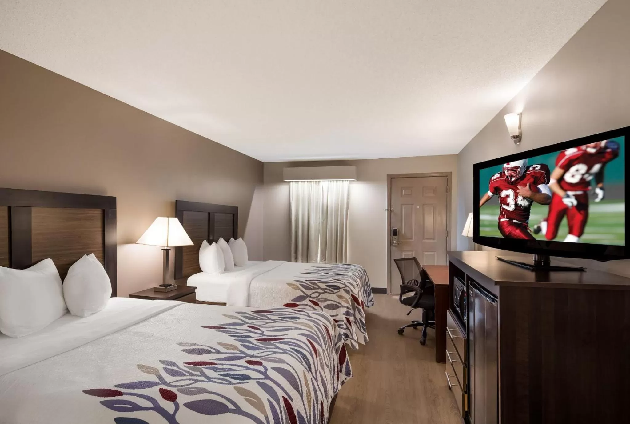 Superior Room with Two Double Beds Smoking in Red Roof Inn Jasper