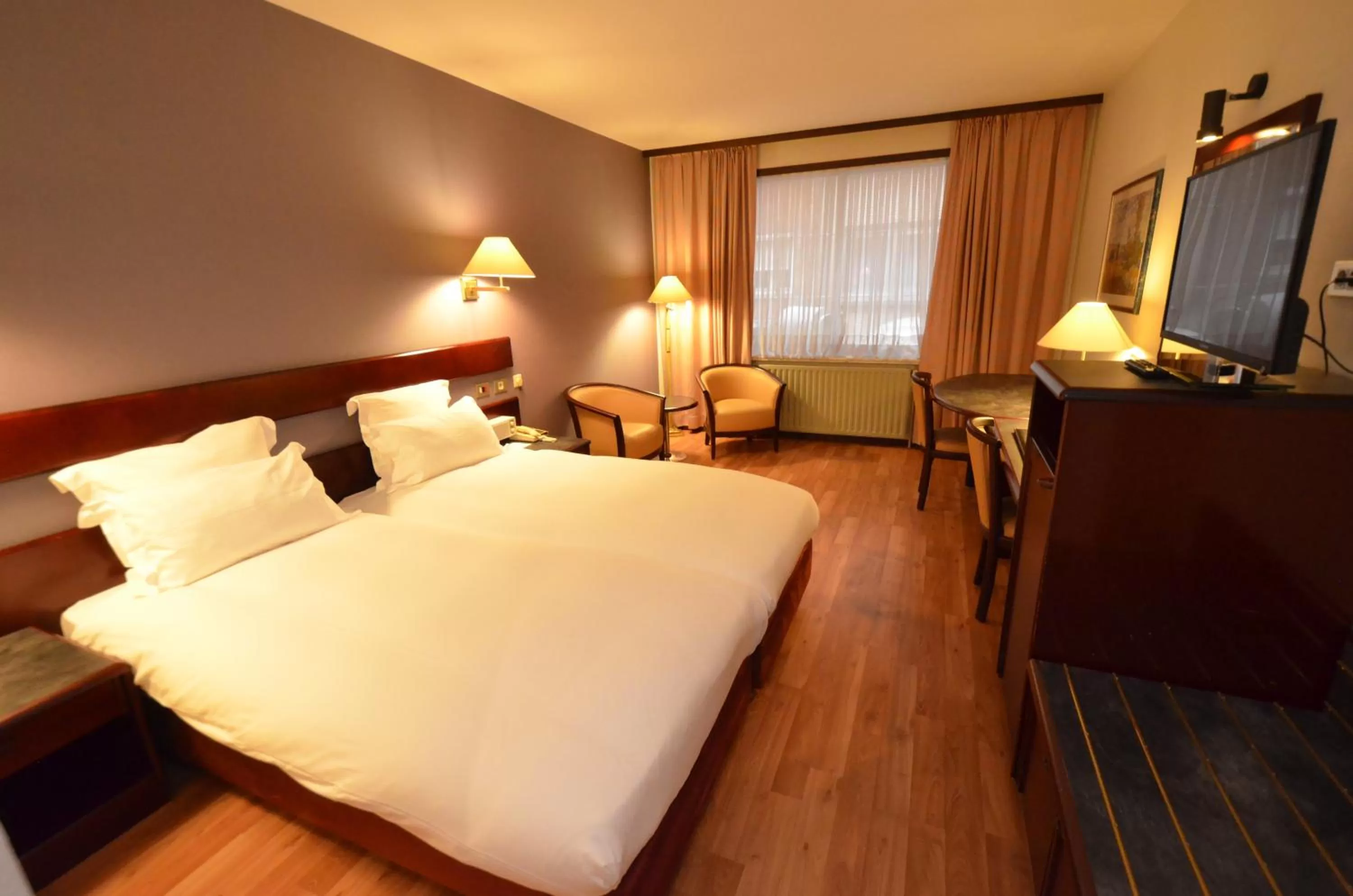 Superior Twin Room in Bedford Hotel Brussels