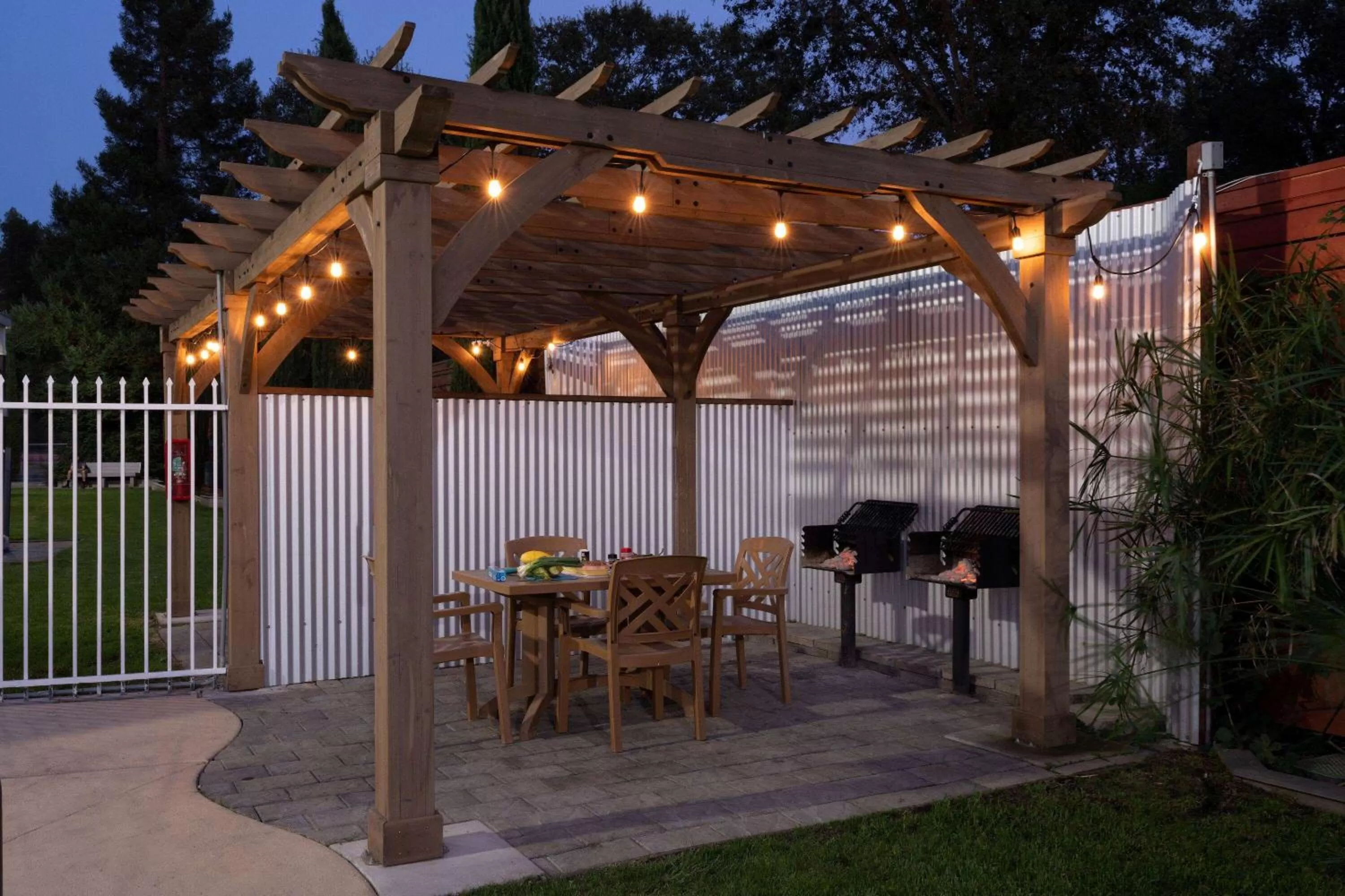 BBQ facilities in Super 8 Ukiah by Wyndham