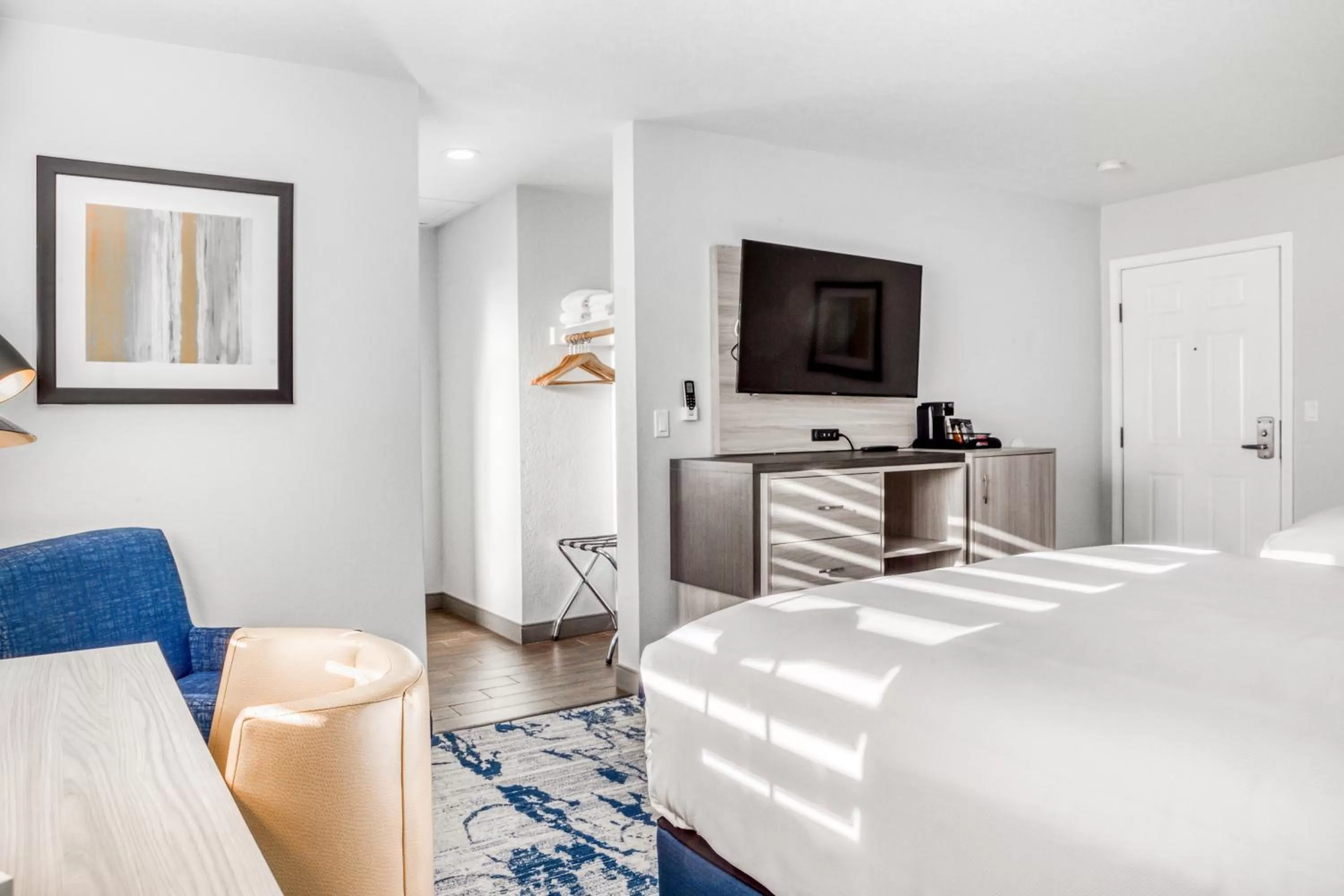 Queen Room with Two Queen Beds in Creekside Inn Downtown