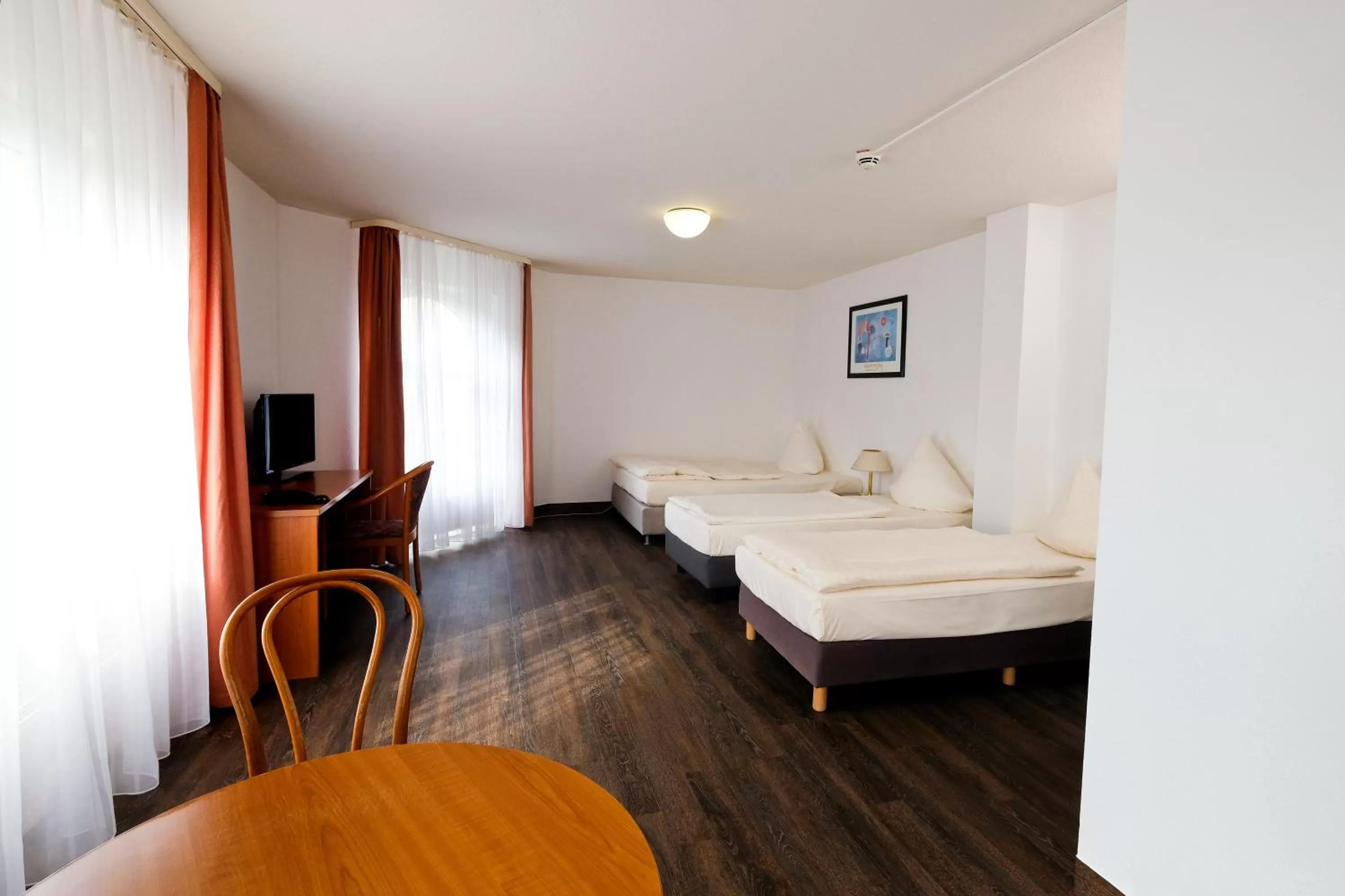 Bed in Apart Hotel Sehnde