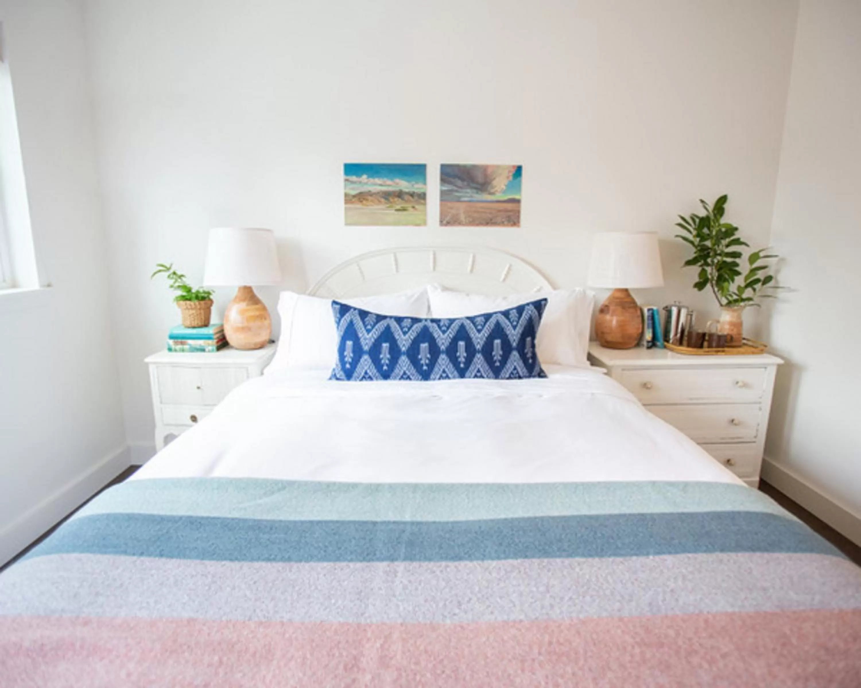 Standard Queen Room in RubyJune Inn