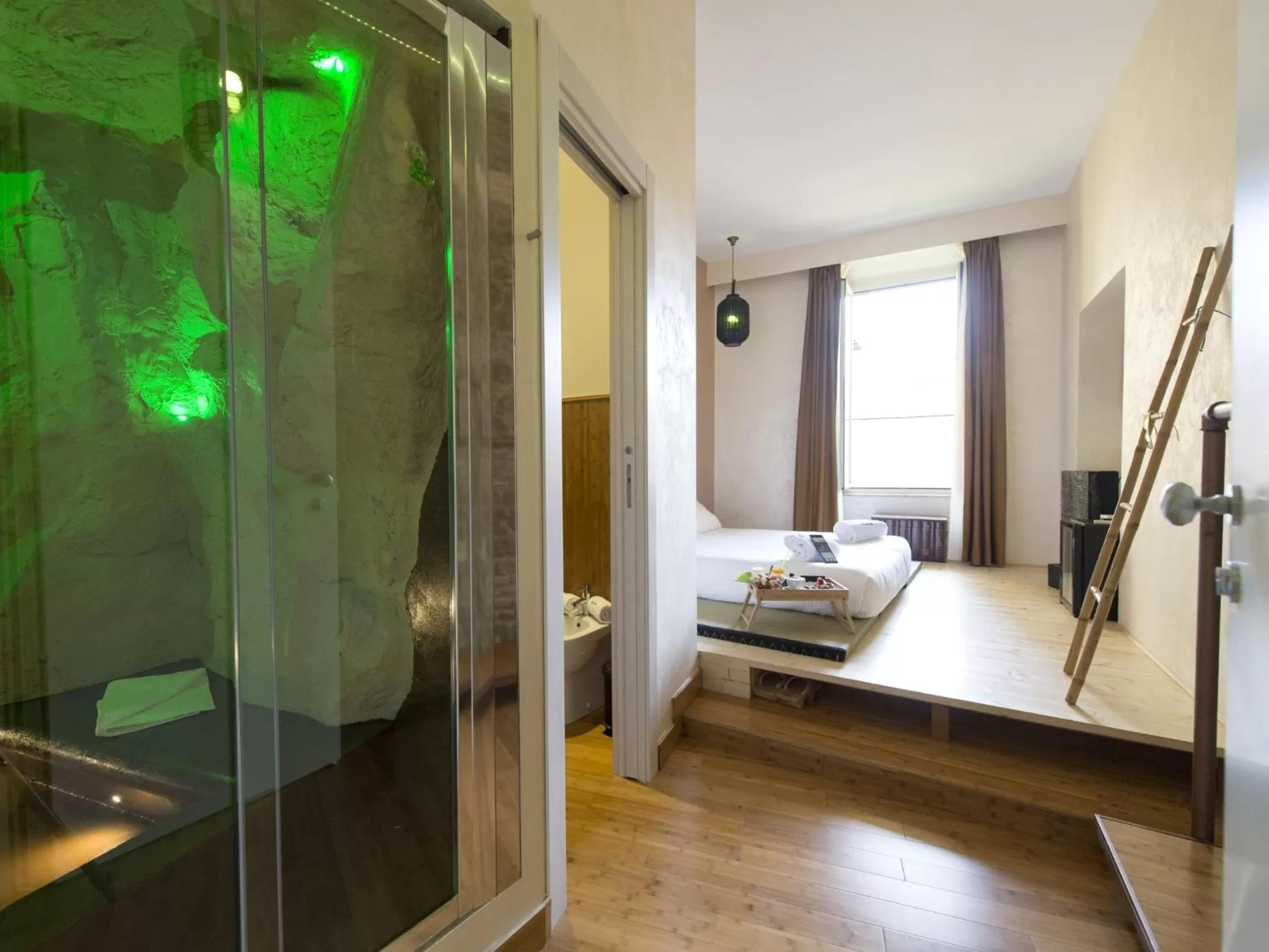 Superior Double Room with Grotto Shower in Guesthouse o Affittacamere iRooms Pantheon