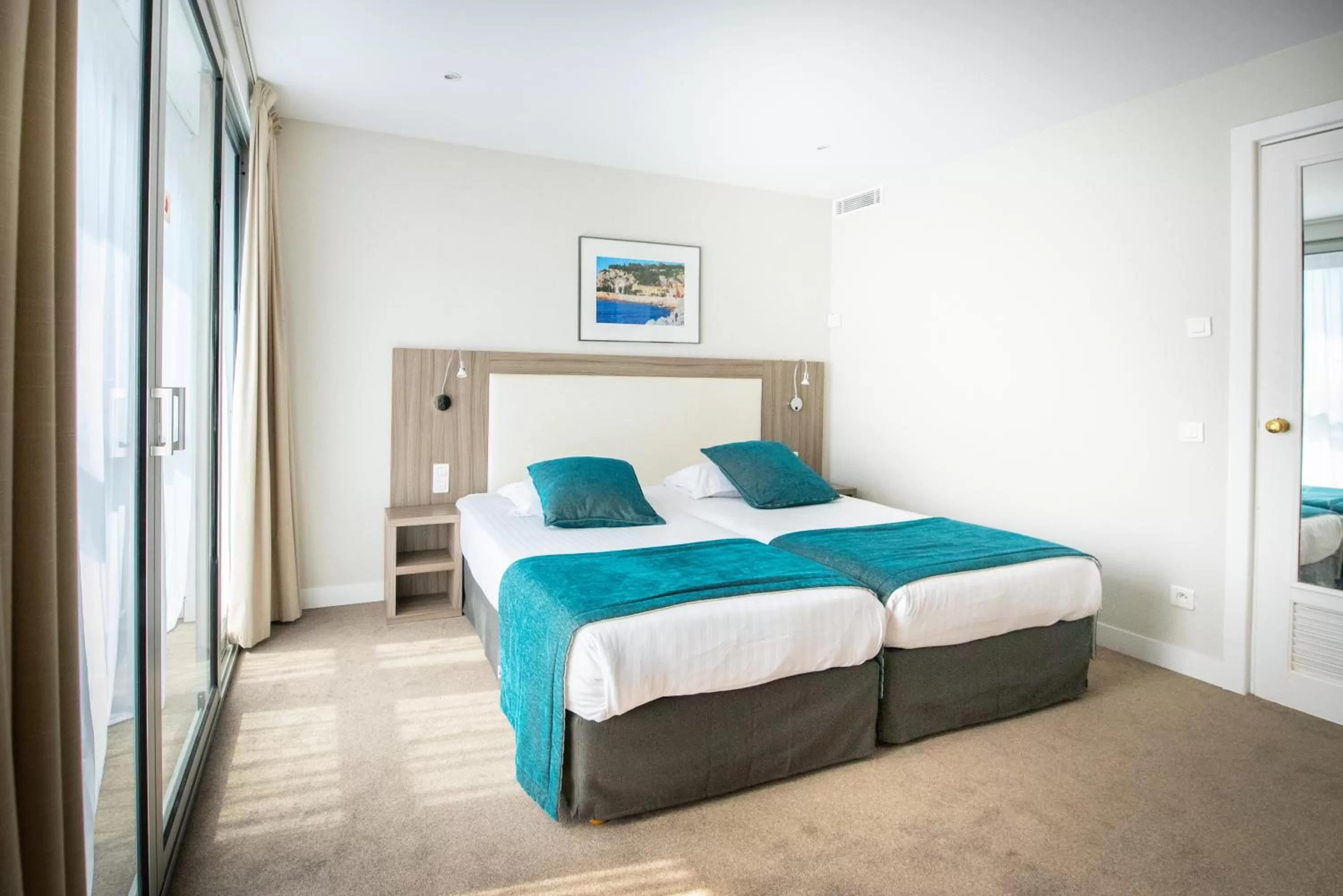 Twin Room with Balcony in Splendid Hotel & Spa Nice