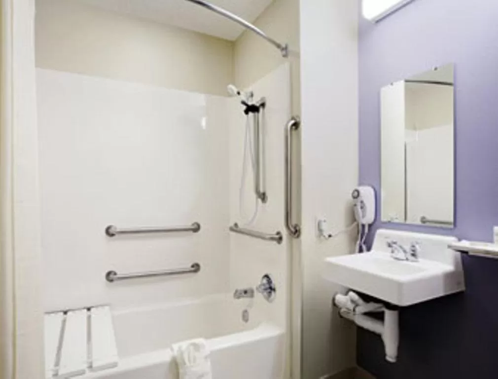 Accessible Studio Suite with 1 Queen Bed Non-Smoking in Microtel Inn & Suites Chili/Rochester