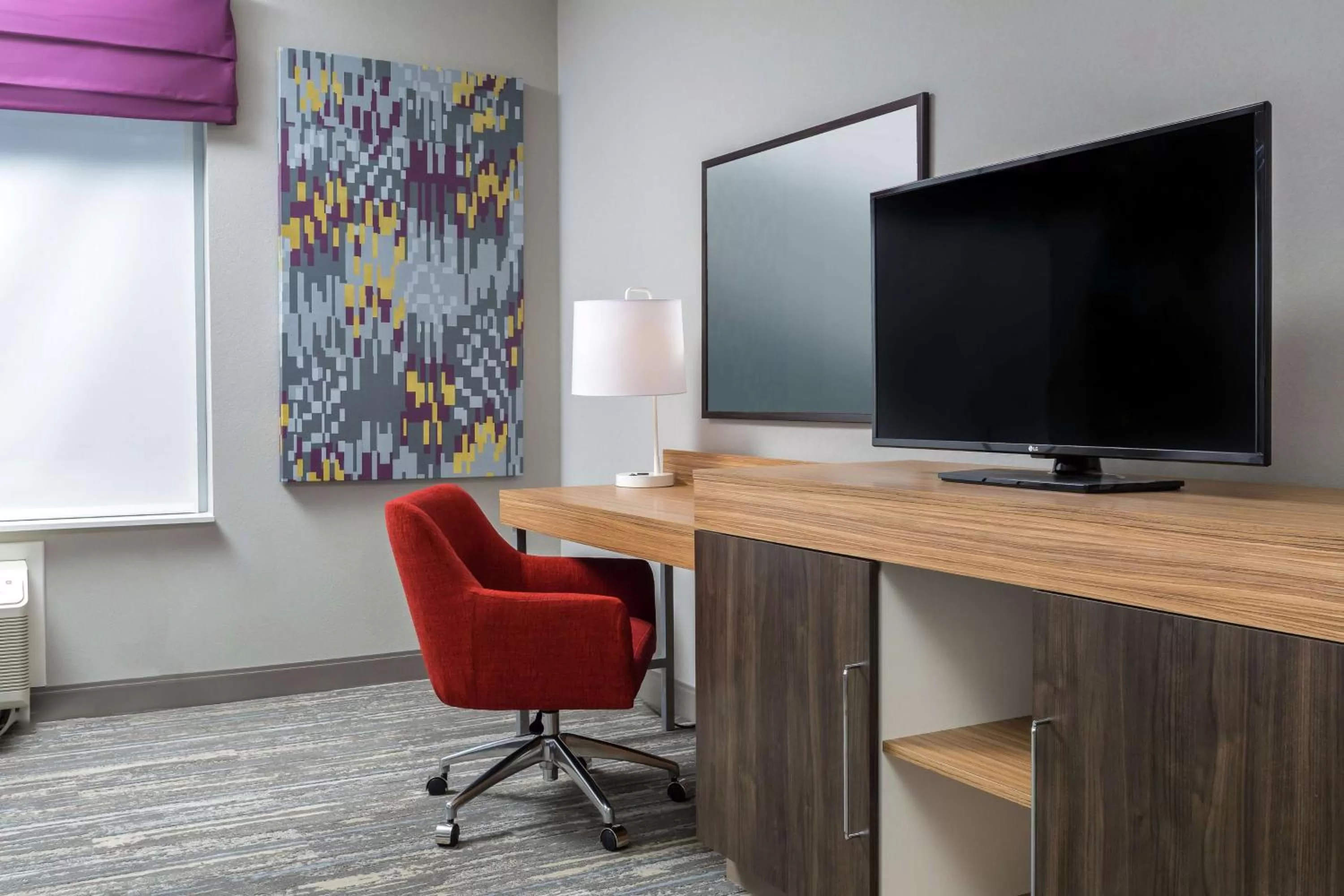 Queen Room with Roll-In Shower - Mobility Accessible/Non-Smoking in Hampton Inn & Suites Reno/Sparks