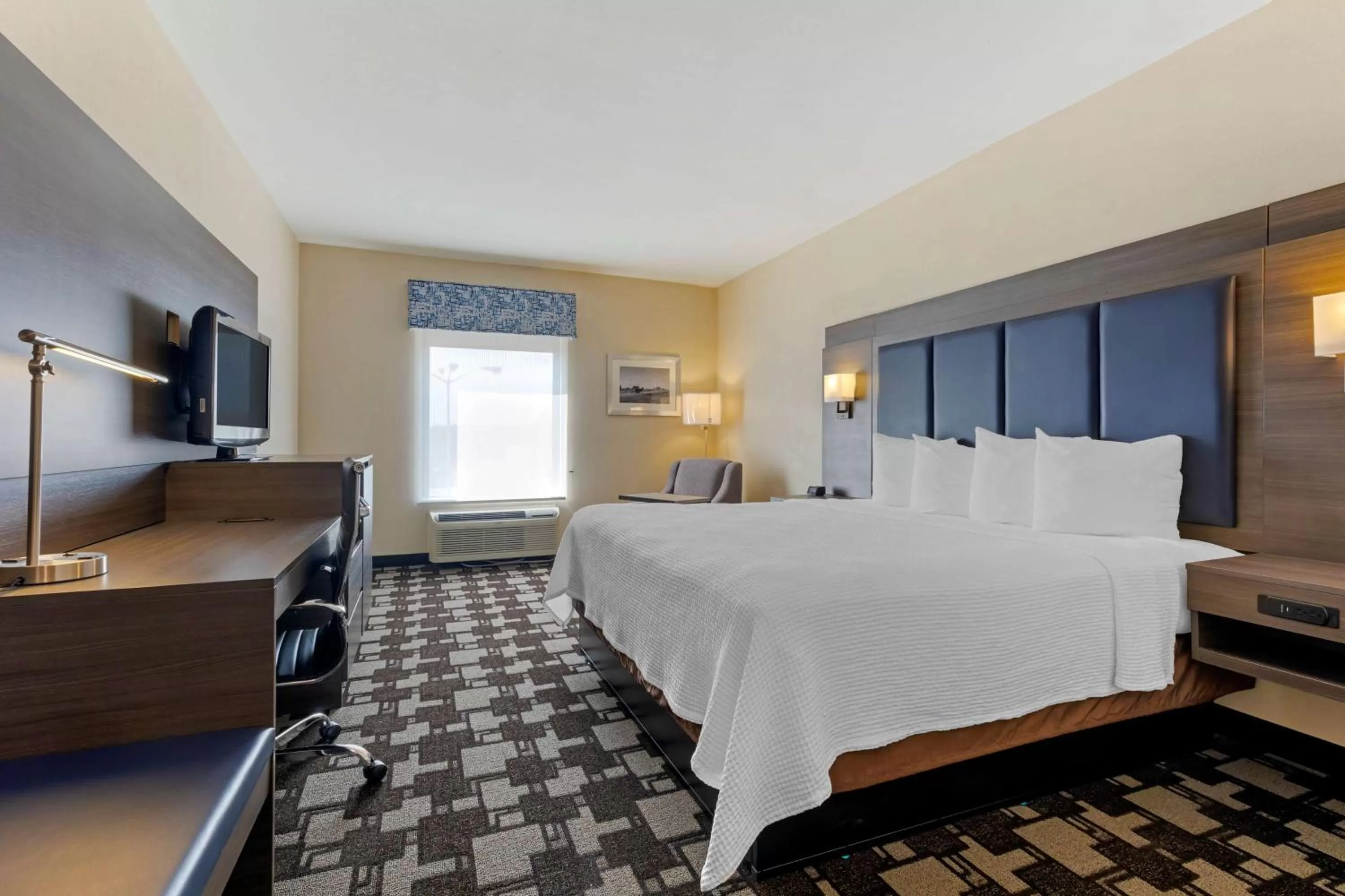King Room - Non-Smoking in Best Western Seminole Inn and Suites