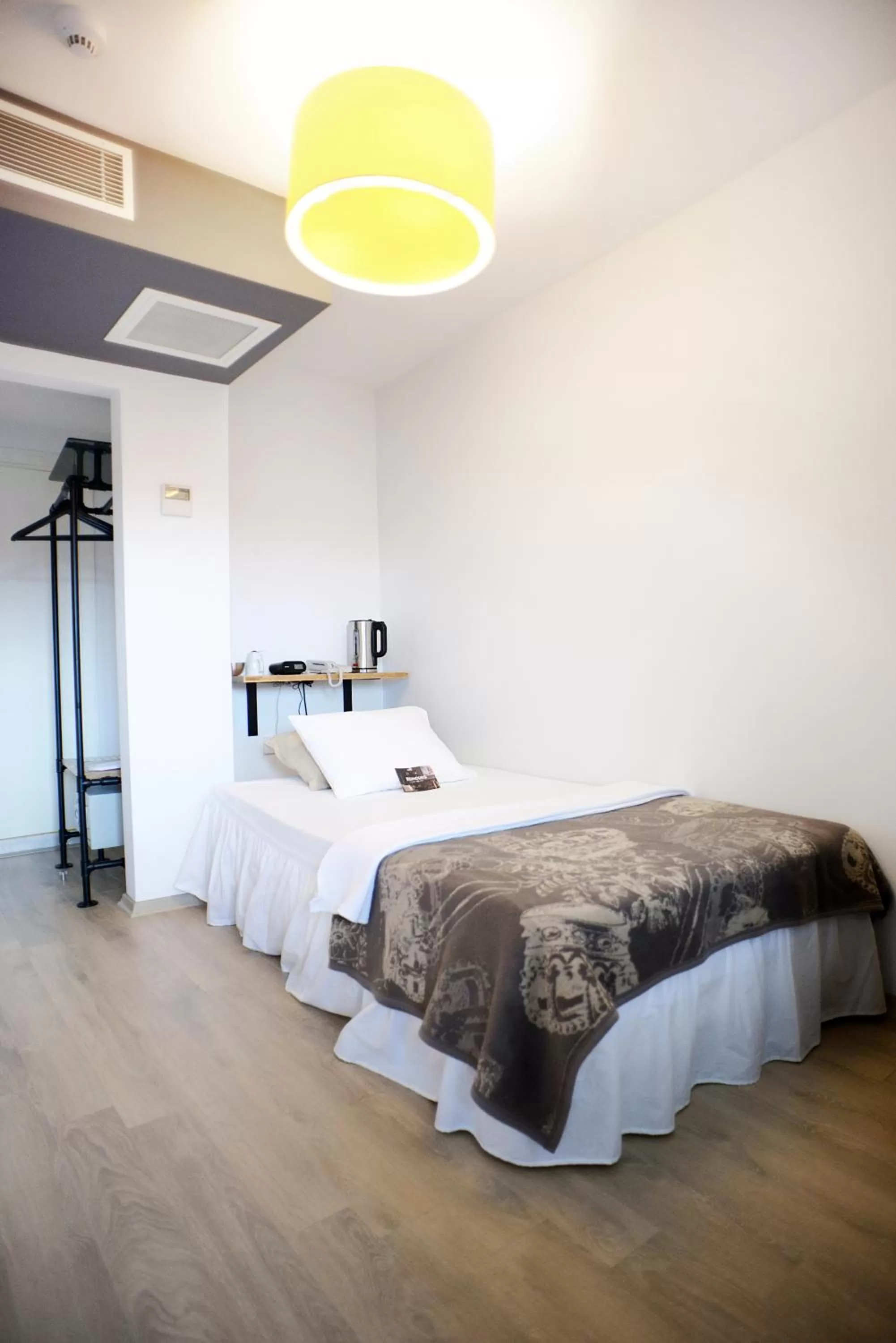 Standard Single Room in Rumours Inn